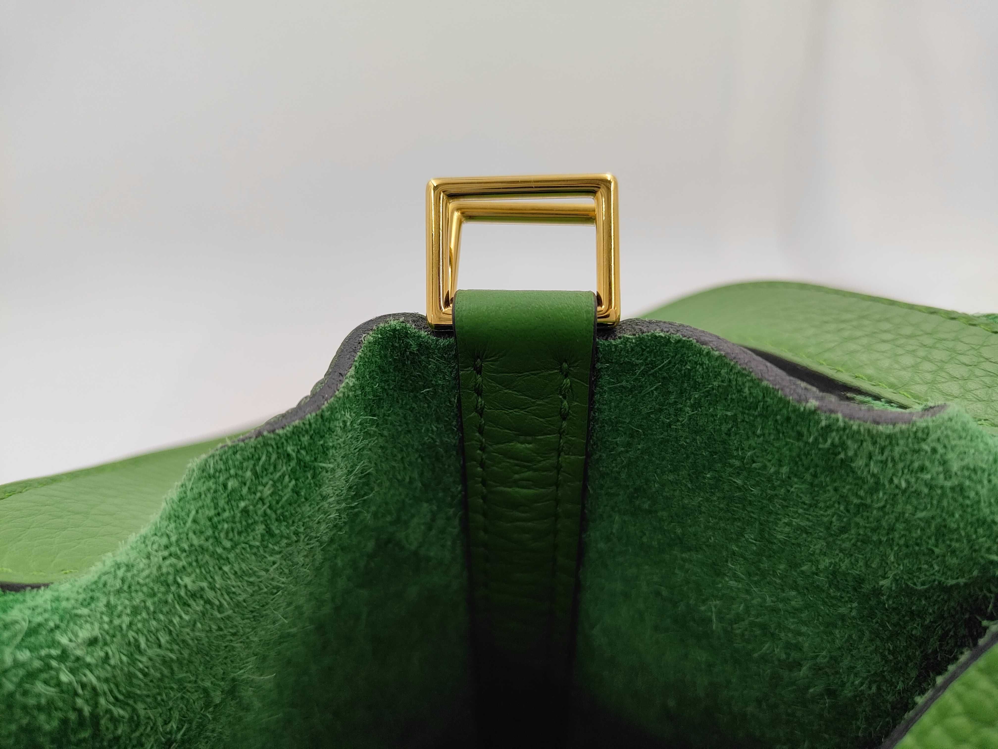 Picotin Lock Taurillon Leather Handbag, Green Tone, Gold Hardware, B Stamp — view 8