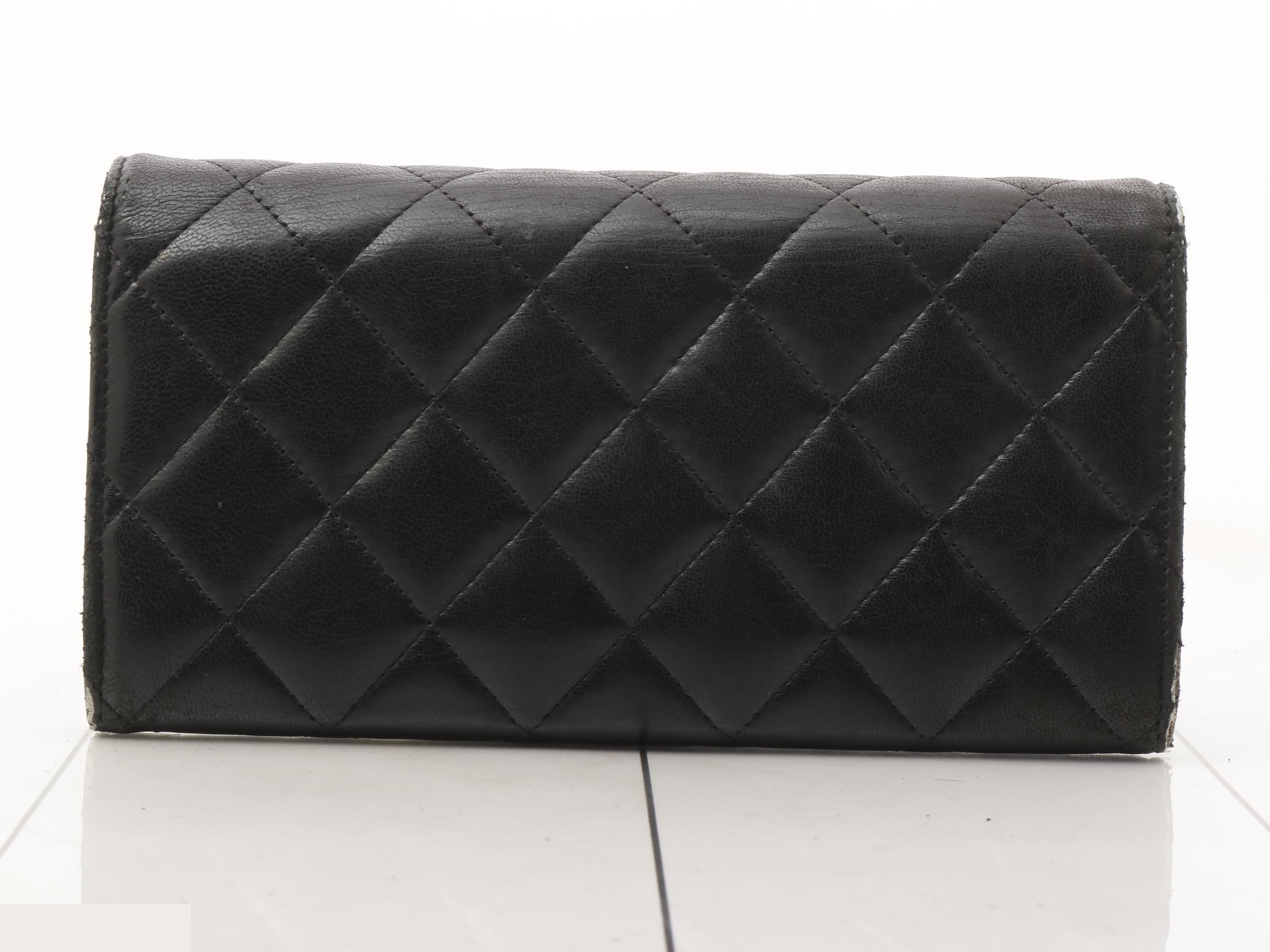 Matelassé bi-fold long wallet — view 2