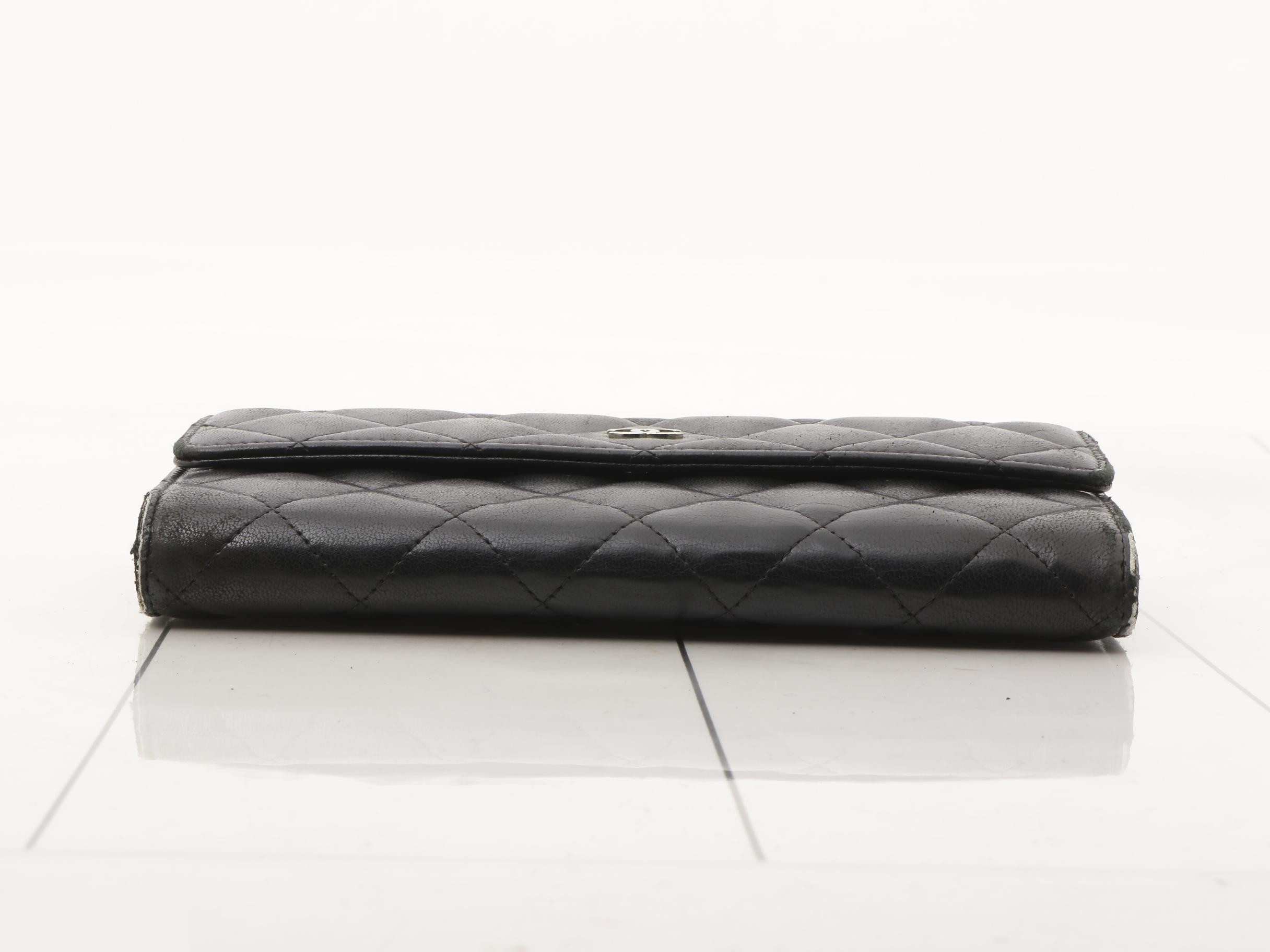 Matelassé bi-fold long wallet — view 3
