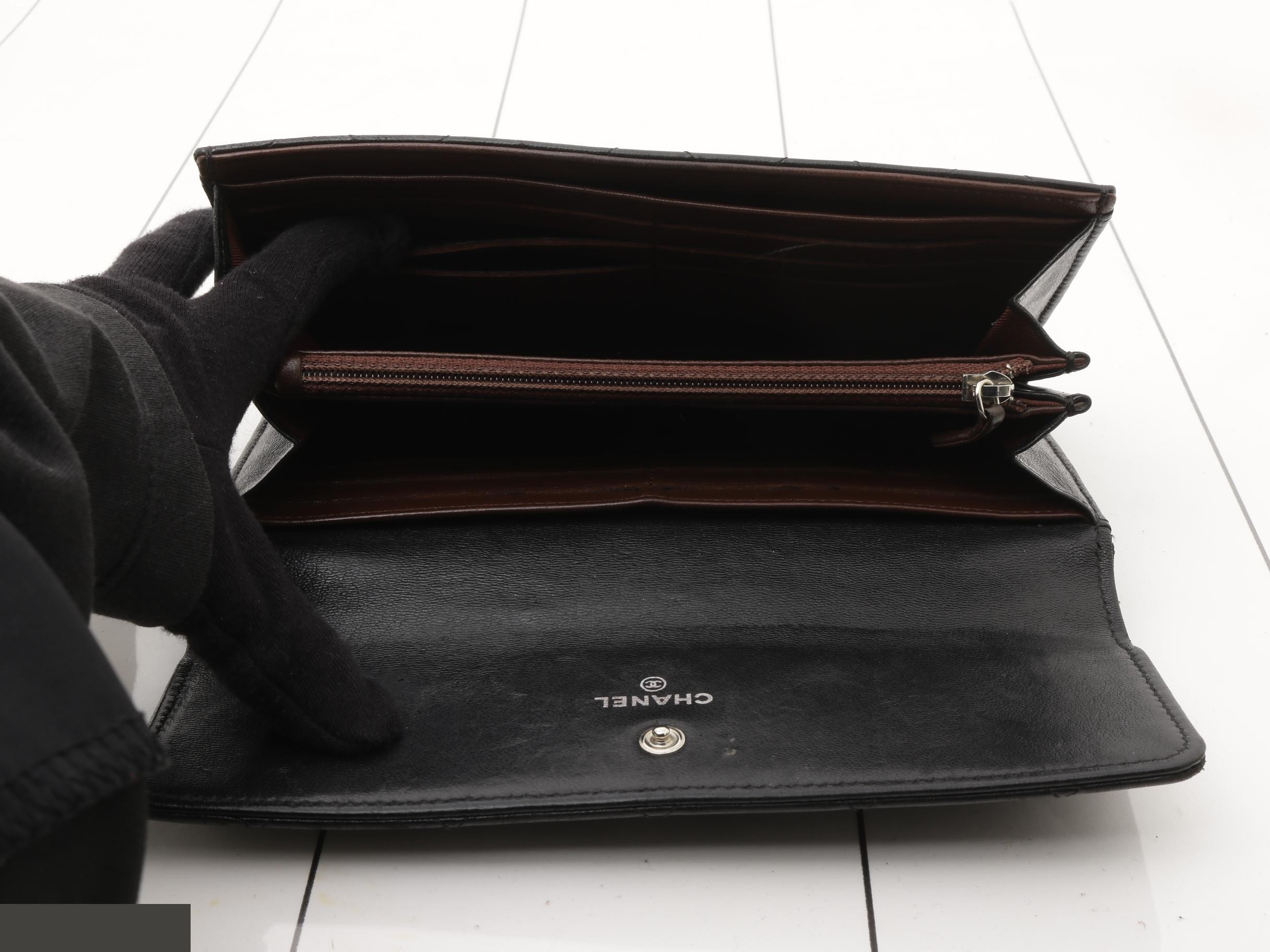 Matelassé bi-fold long wallet — view 4