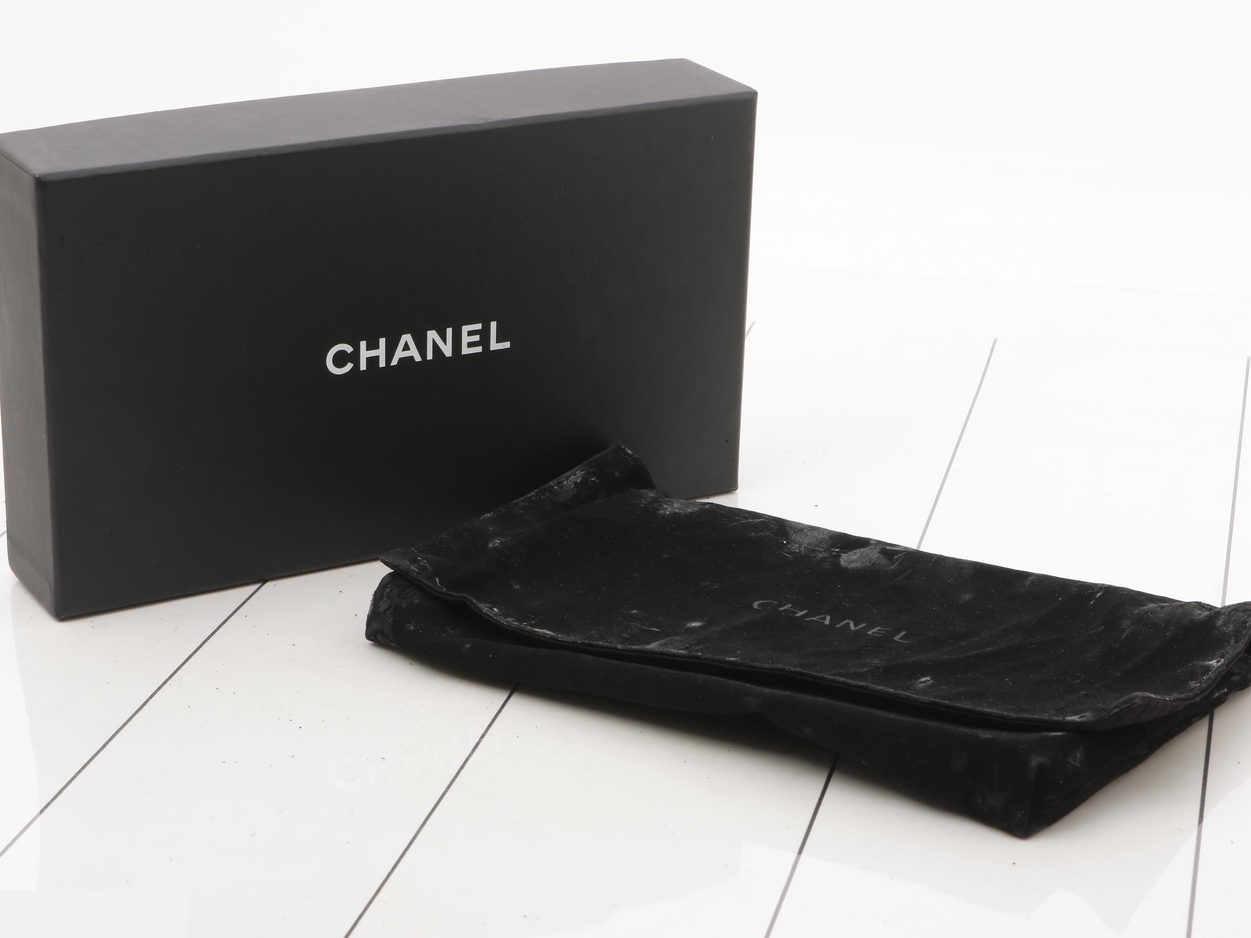 Matelassé bi-fold long wallet — view 5