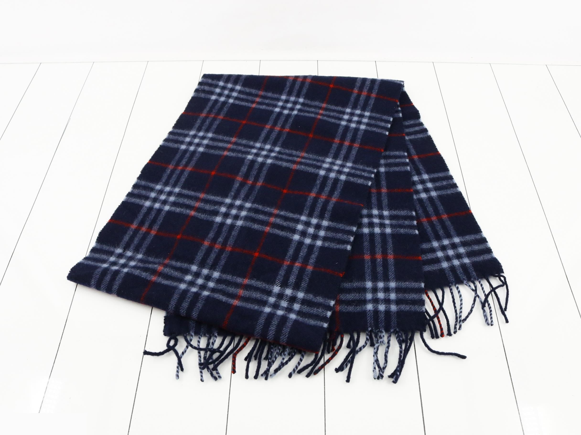 Other lines: Small items, accessories, and scarves — view 3
