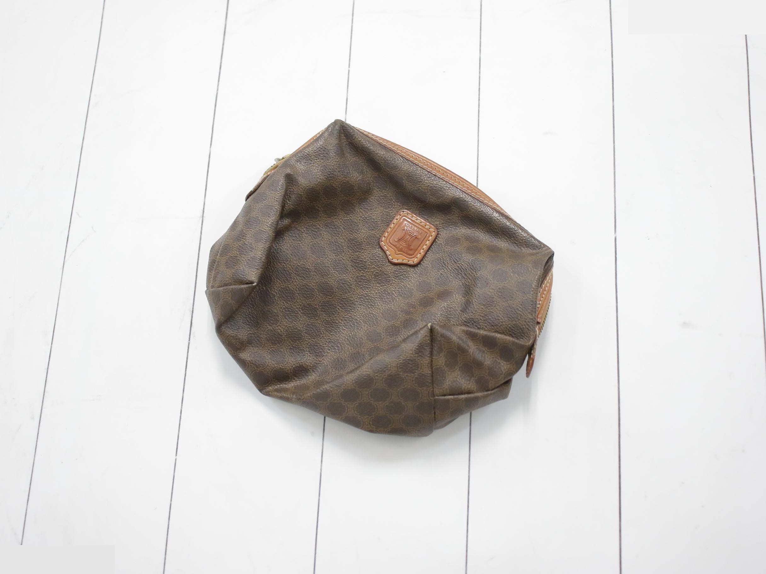 Pouch and clutch bag (2 items bundled together) — view 3
