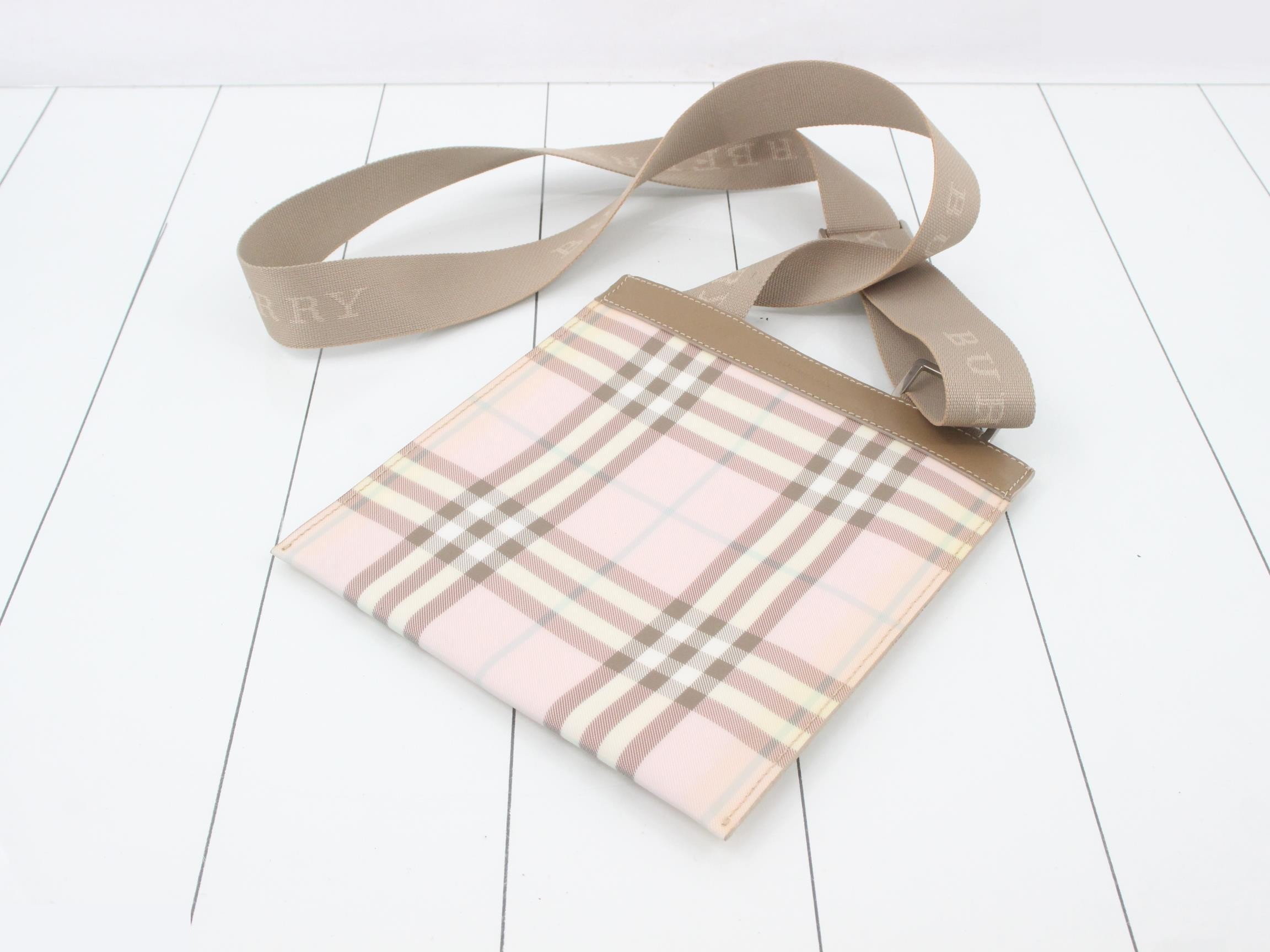 Two Burberry shoulder bags. — view 2