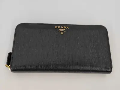 Leather Round Long Wallet Serial Number Wallet