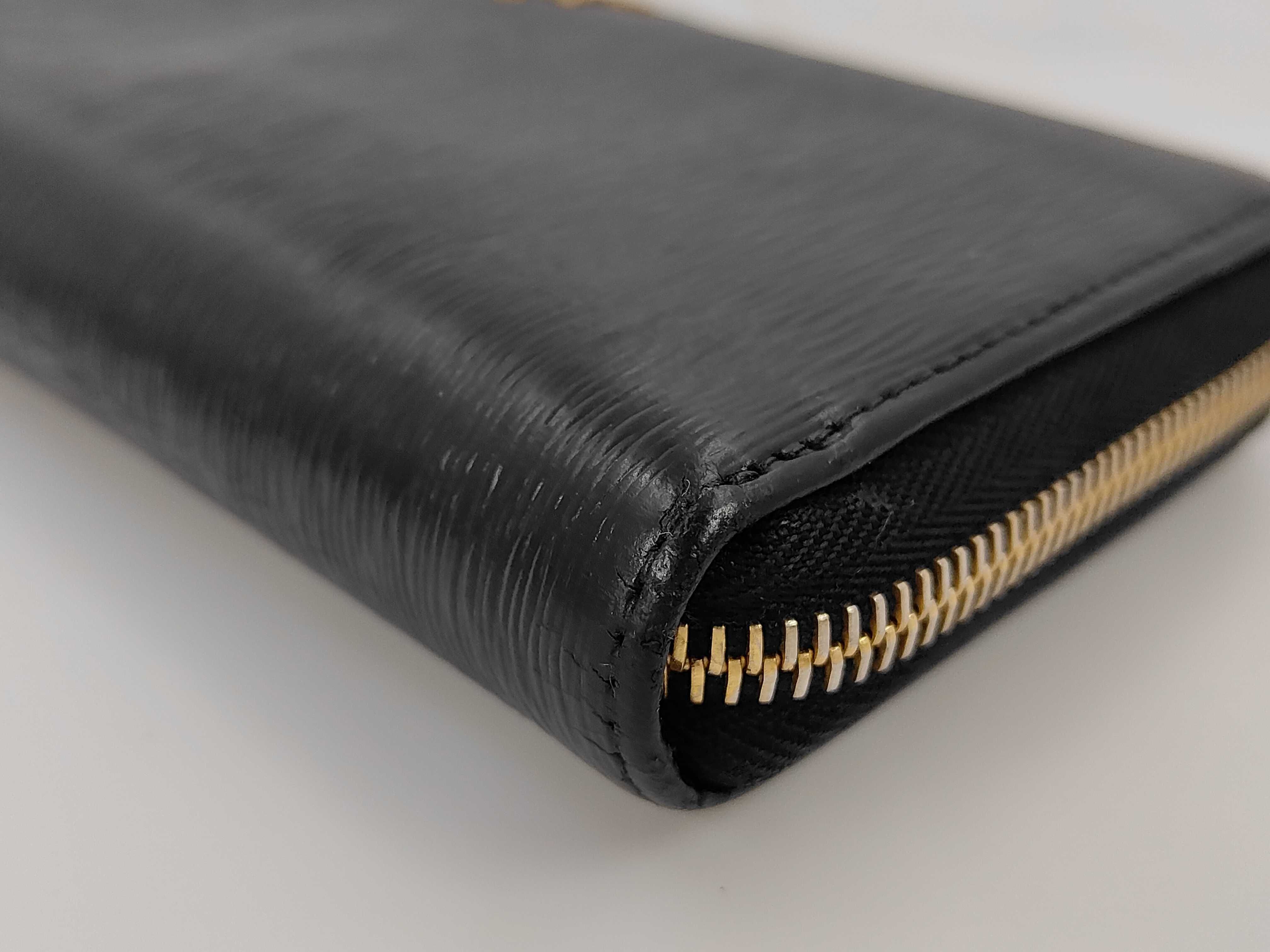 Leather Round Long Wallet Serial Number Wallet — view 3