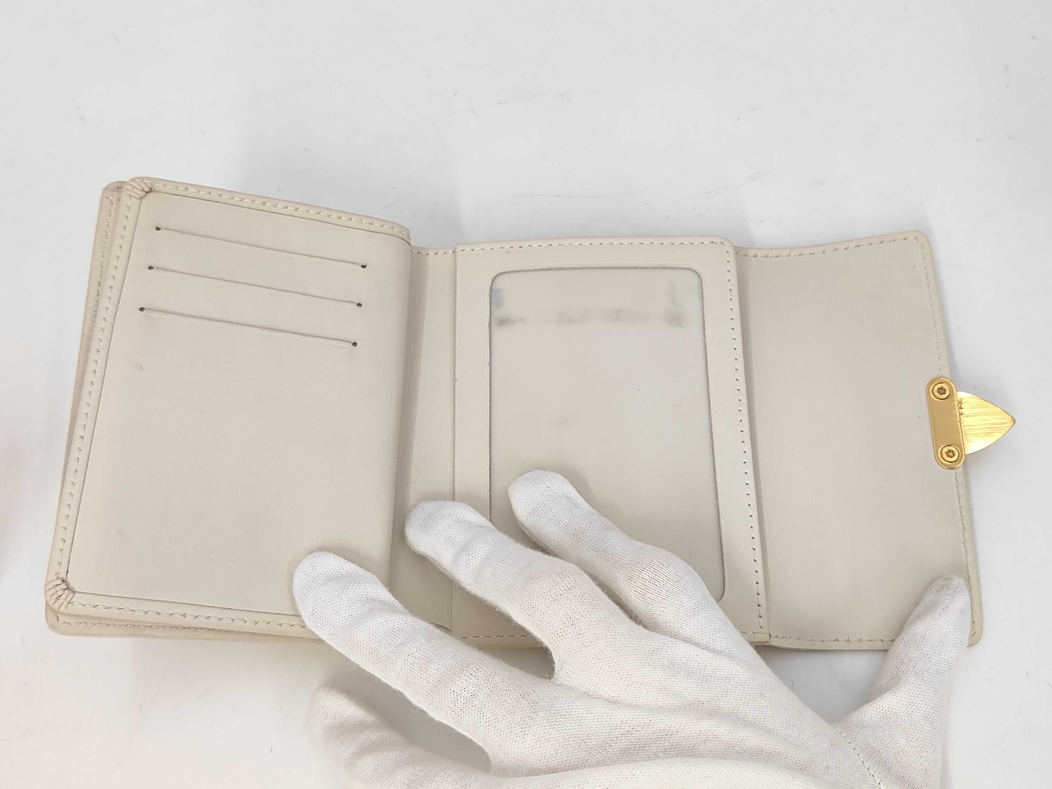 Vernis Louis Vuitton Vernis Portefeuille Koala Perle SR2047 Wallet — view 4