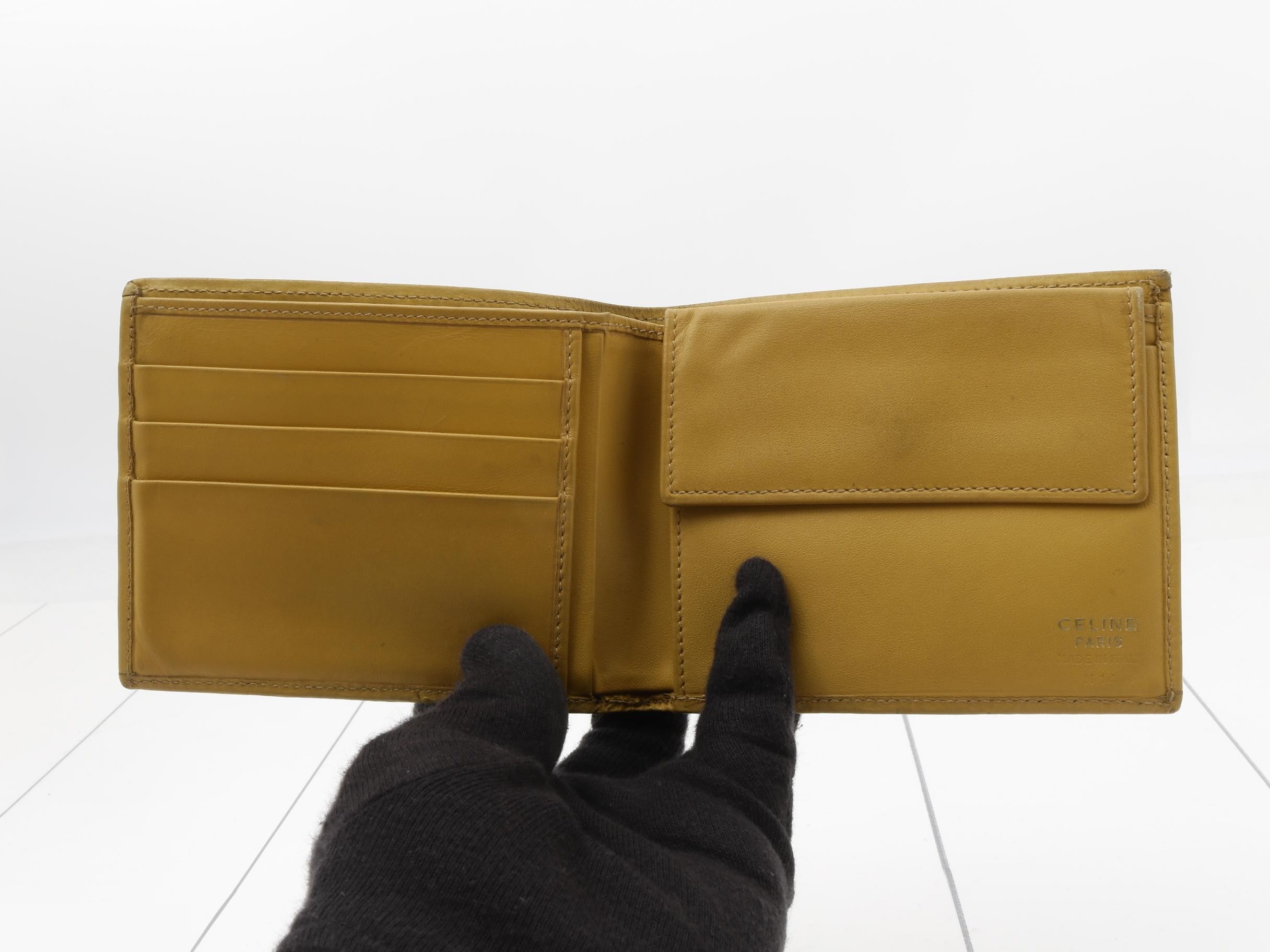 Other lines: Bags and Wallets — view 4