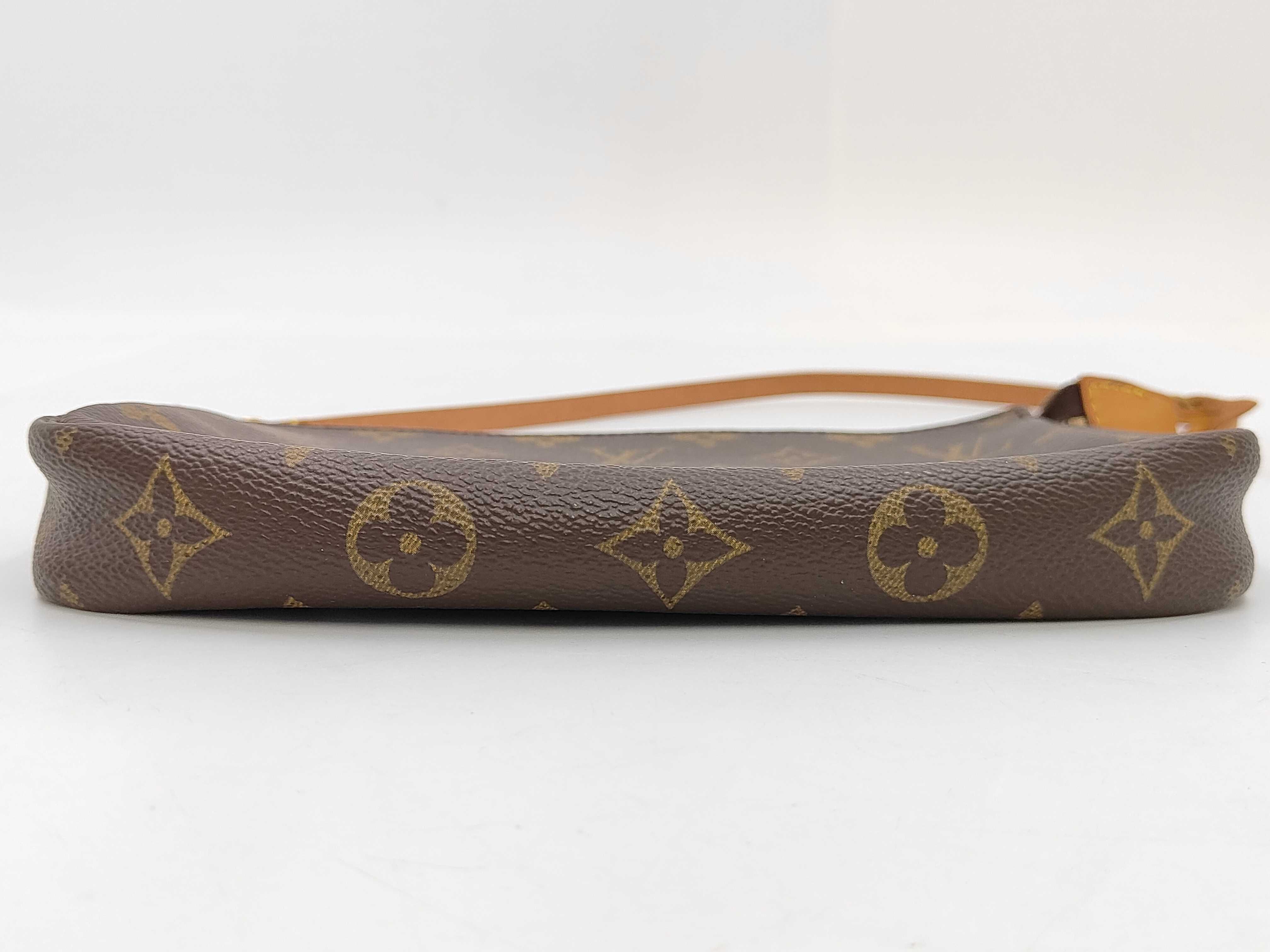 Monogram Accessoires AR1010 Shoulder Bag — view 3