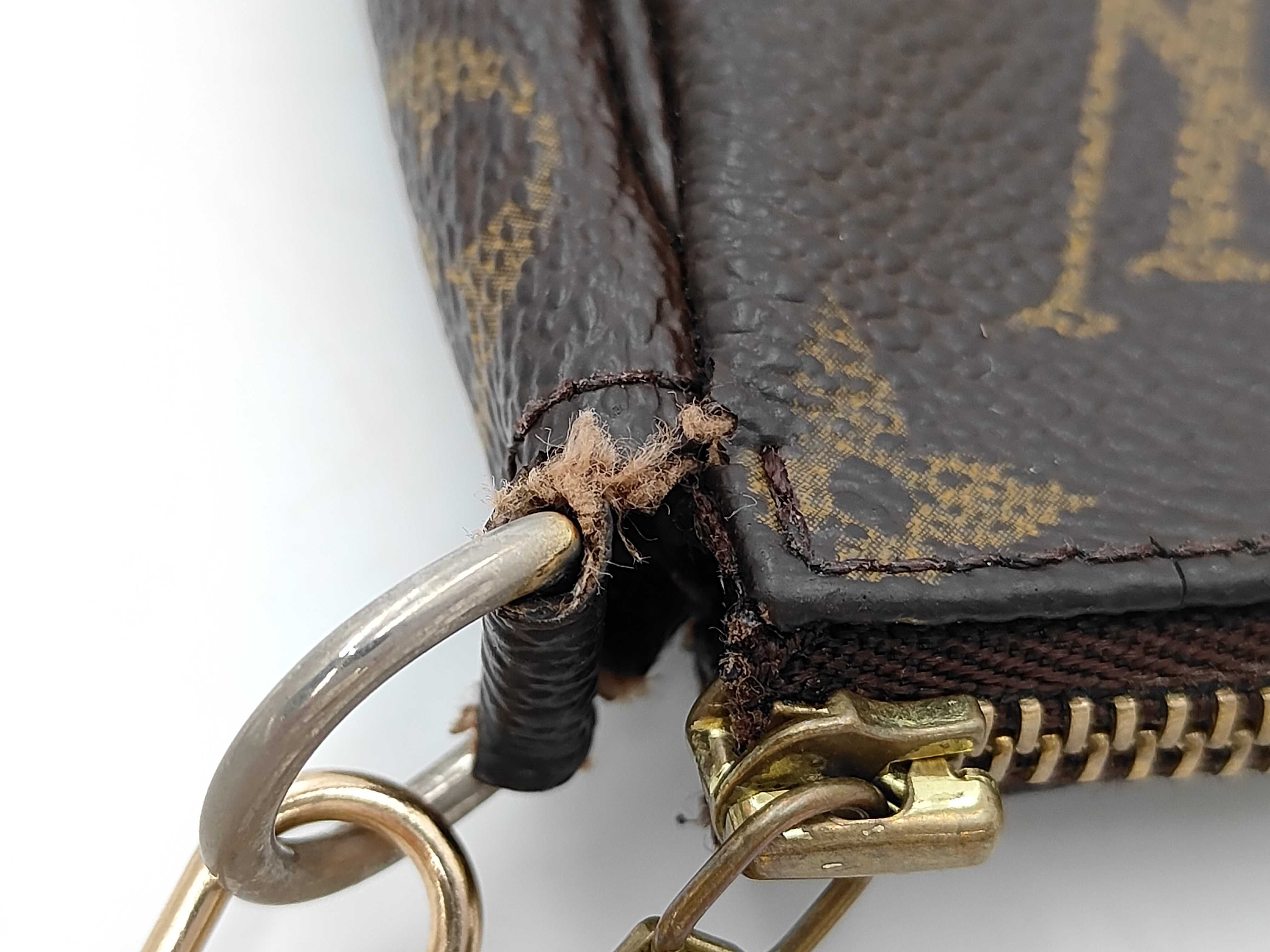 Monogram Accessoires AR1010 Shoulder Bag — view 8