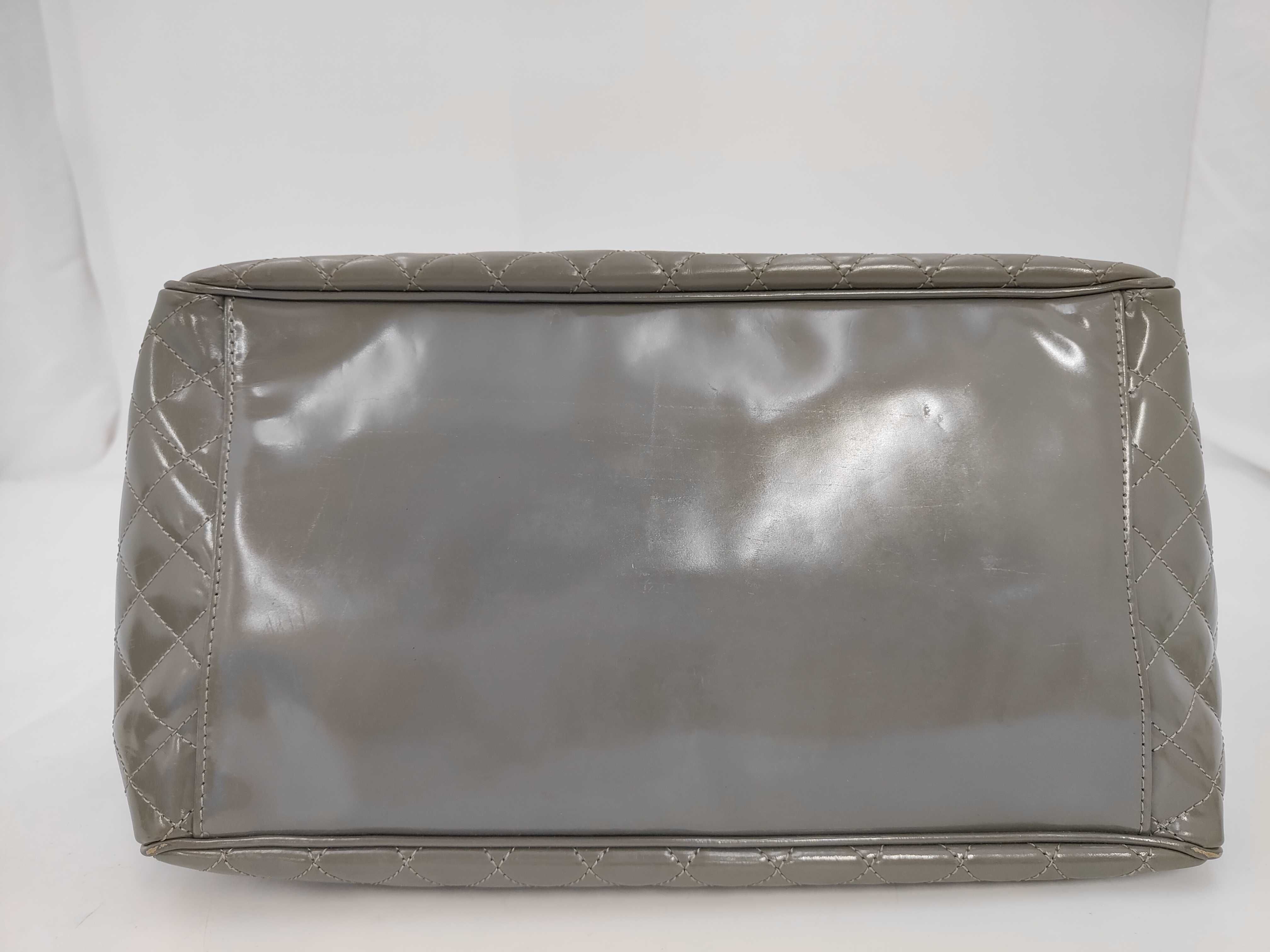 Logo Quilted 2-Way Chain Bag Shoulder Bag Leather Gray 2245056 Shoulder Bag — view 8