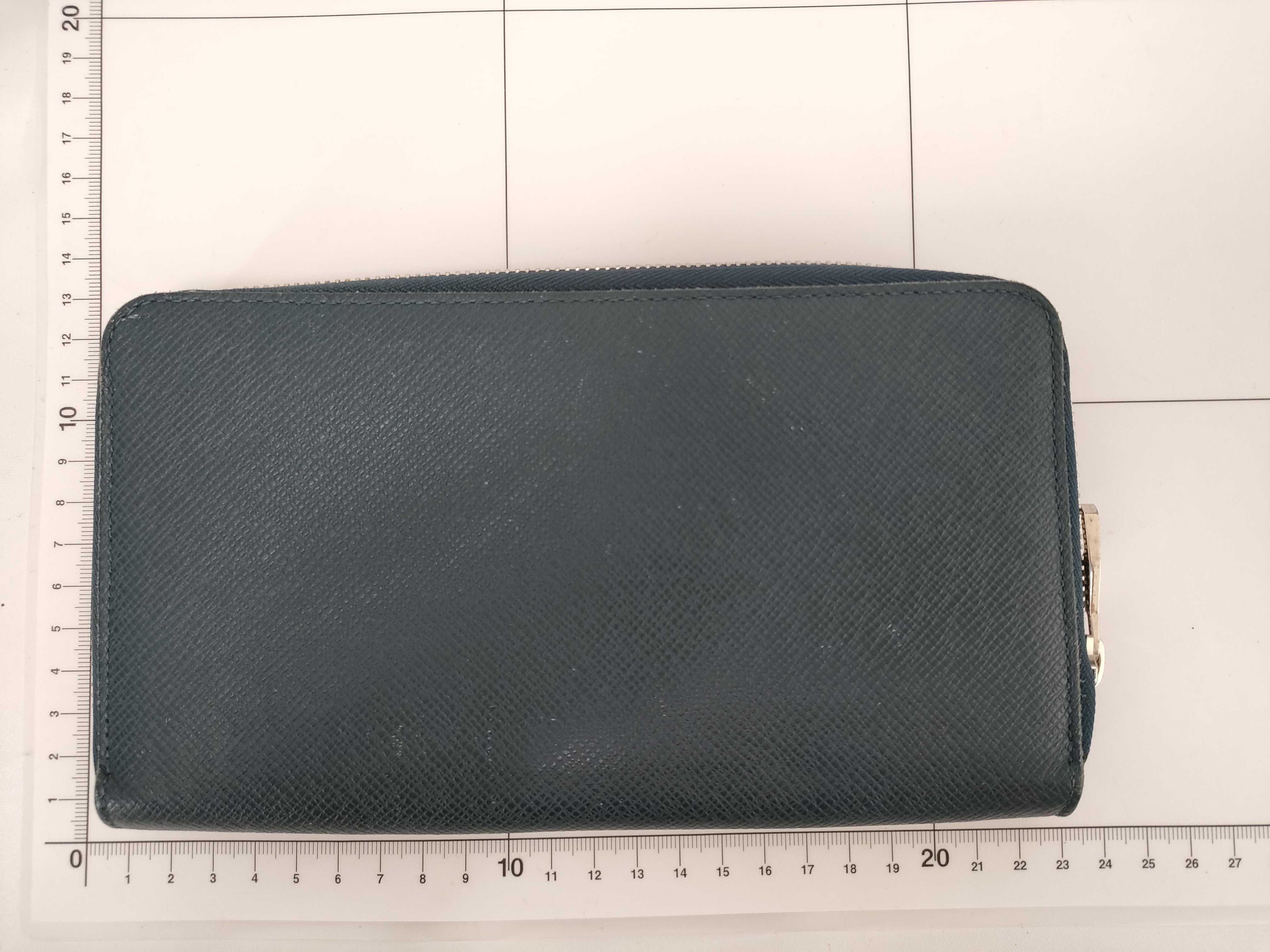 Taiga / Taiga / Zippy Organizer / M30515 / CA5115 / Long Wallet / Leather Wallet — view 3