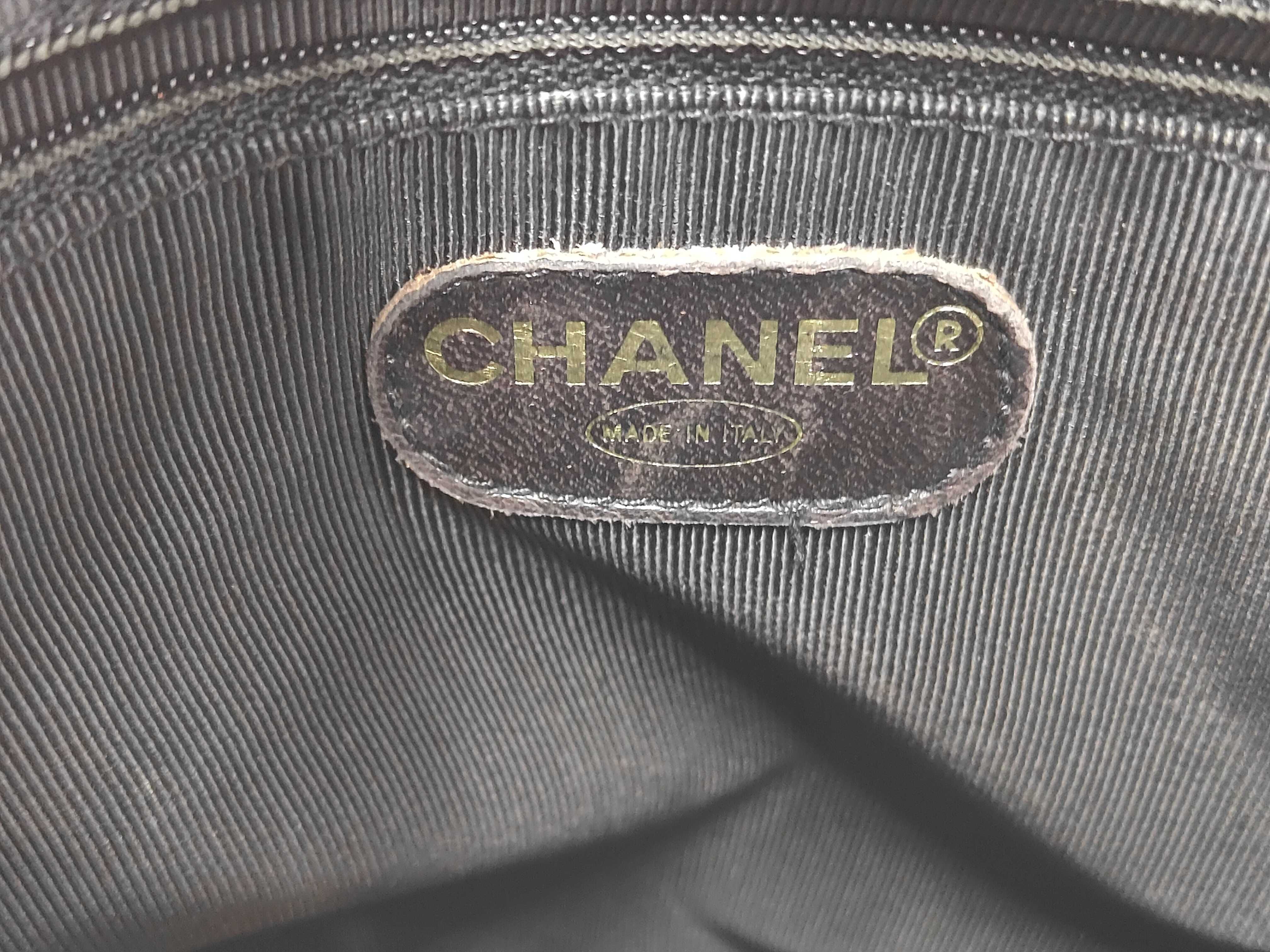 Caviar Skin Logo Black Tote Bag (Series 4) — view 12