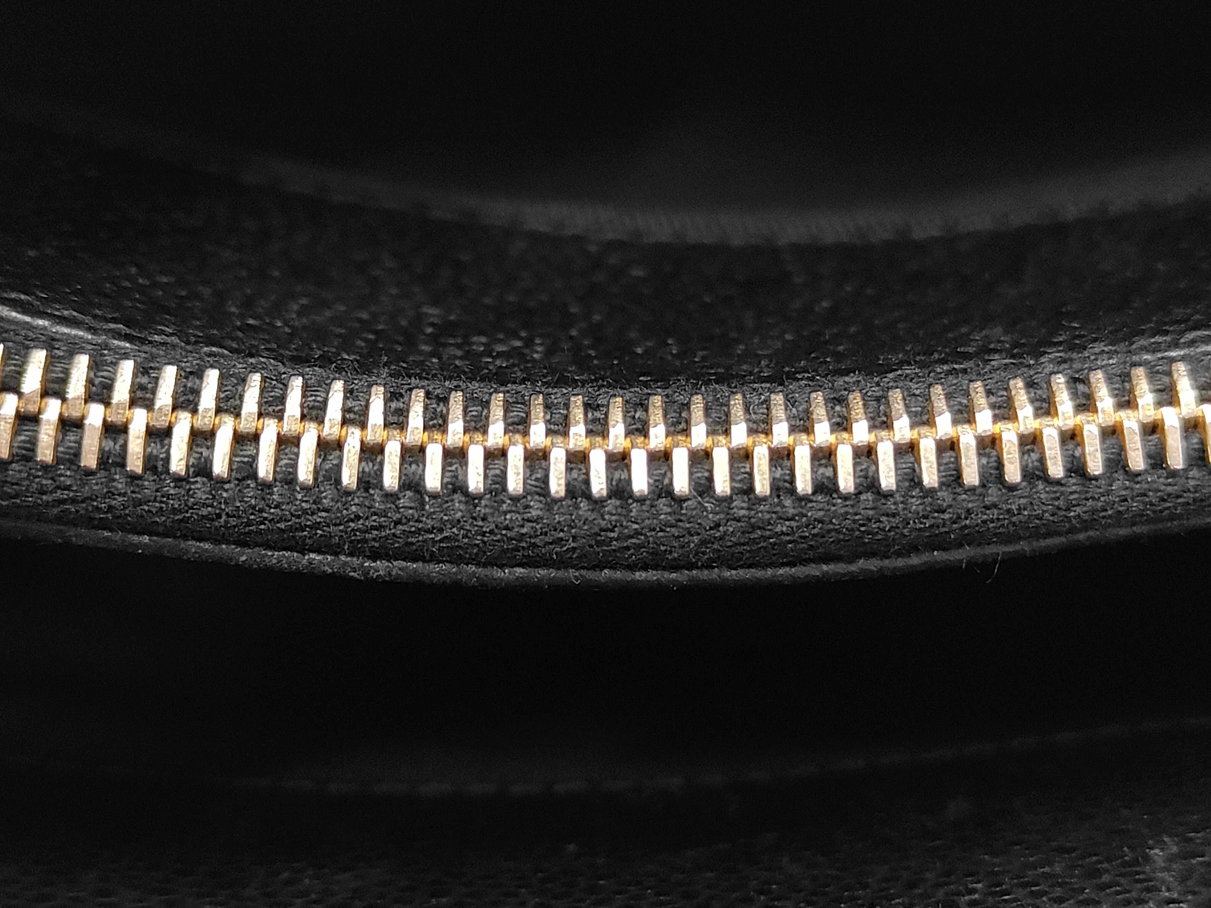 Caviar Skin Logo Black Tote Bag (Series 4) — view 8