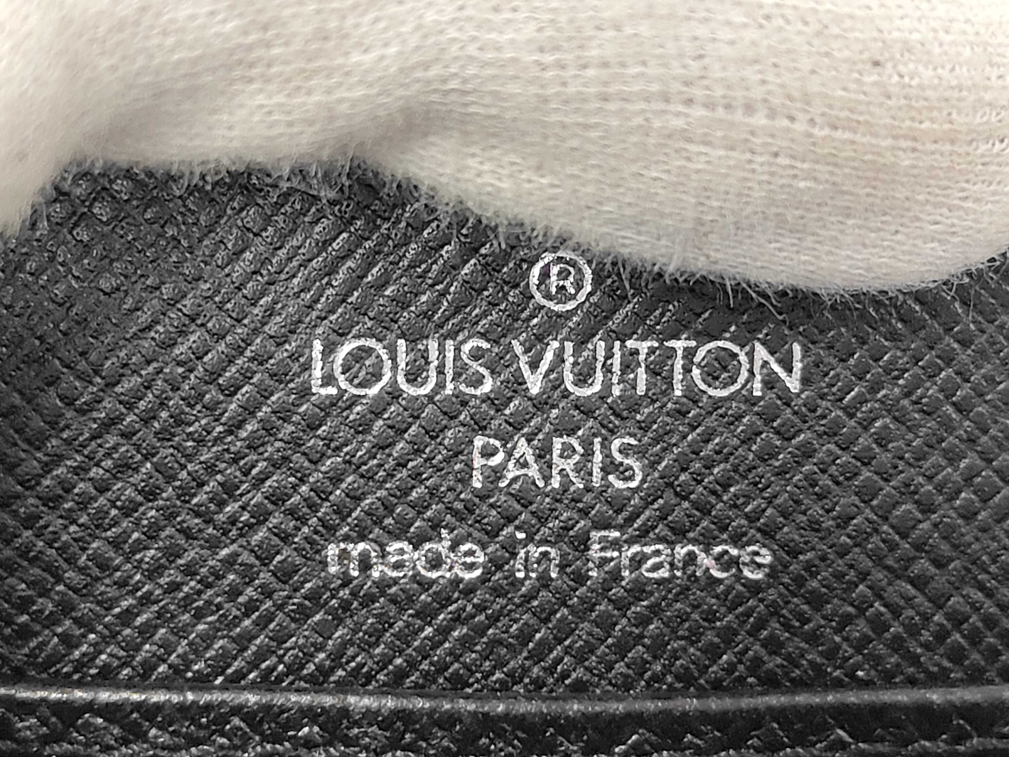 LV M63692 Epi Portemonnaie Coin Case — view 8