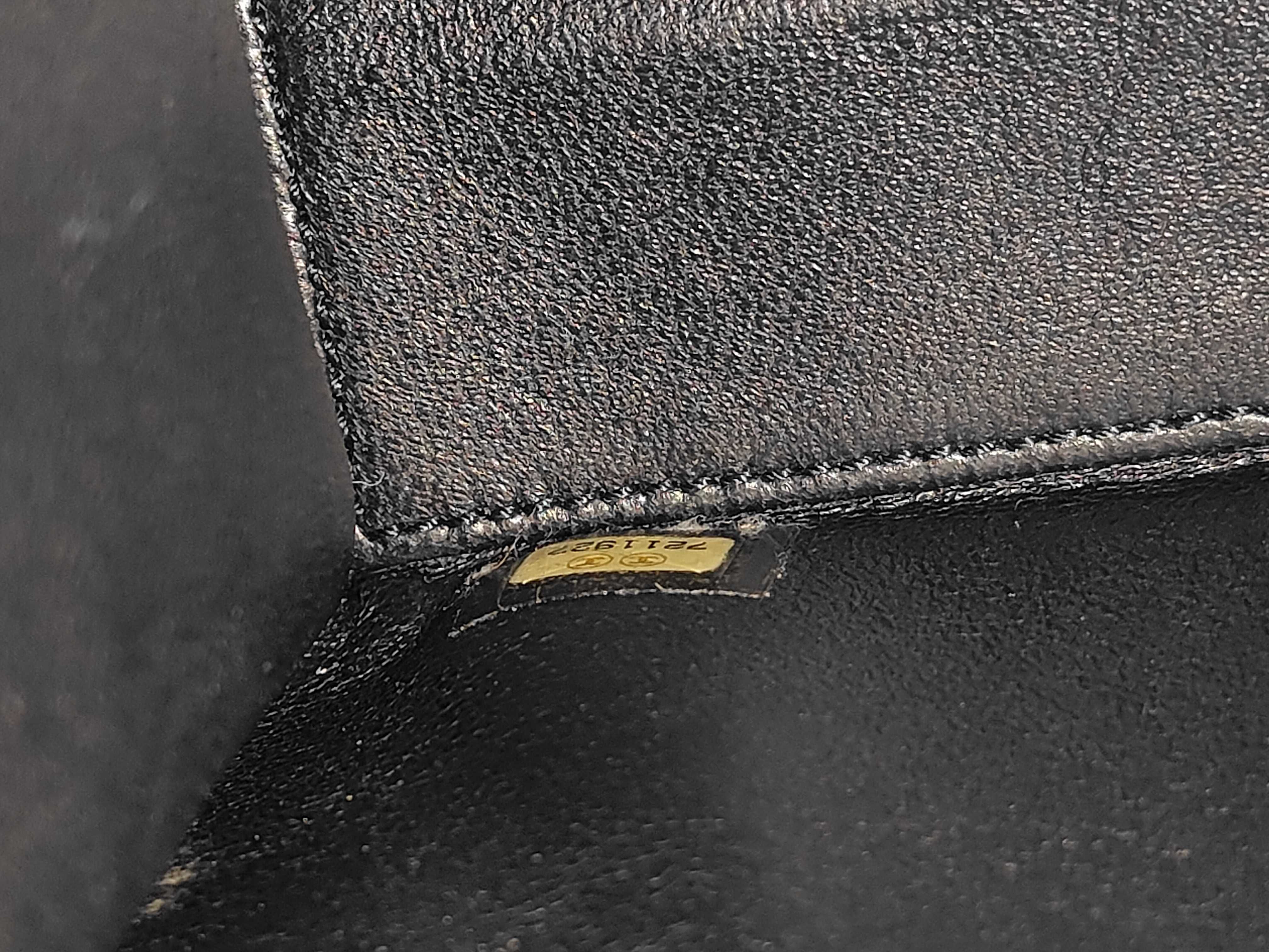 Cotton Matelassé Single Flap Shoulder Bag — view 12