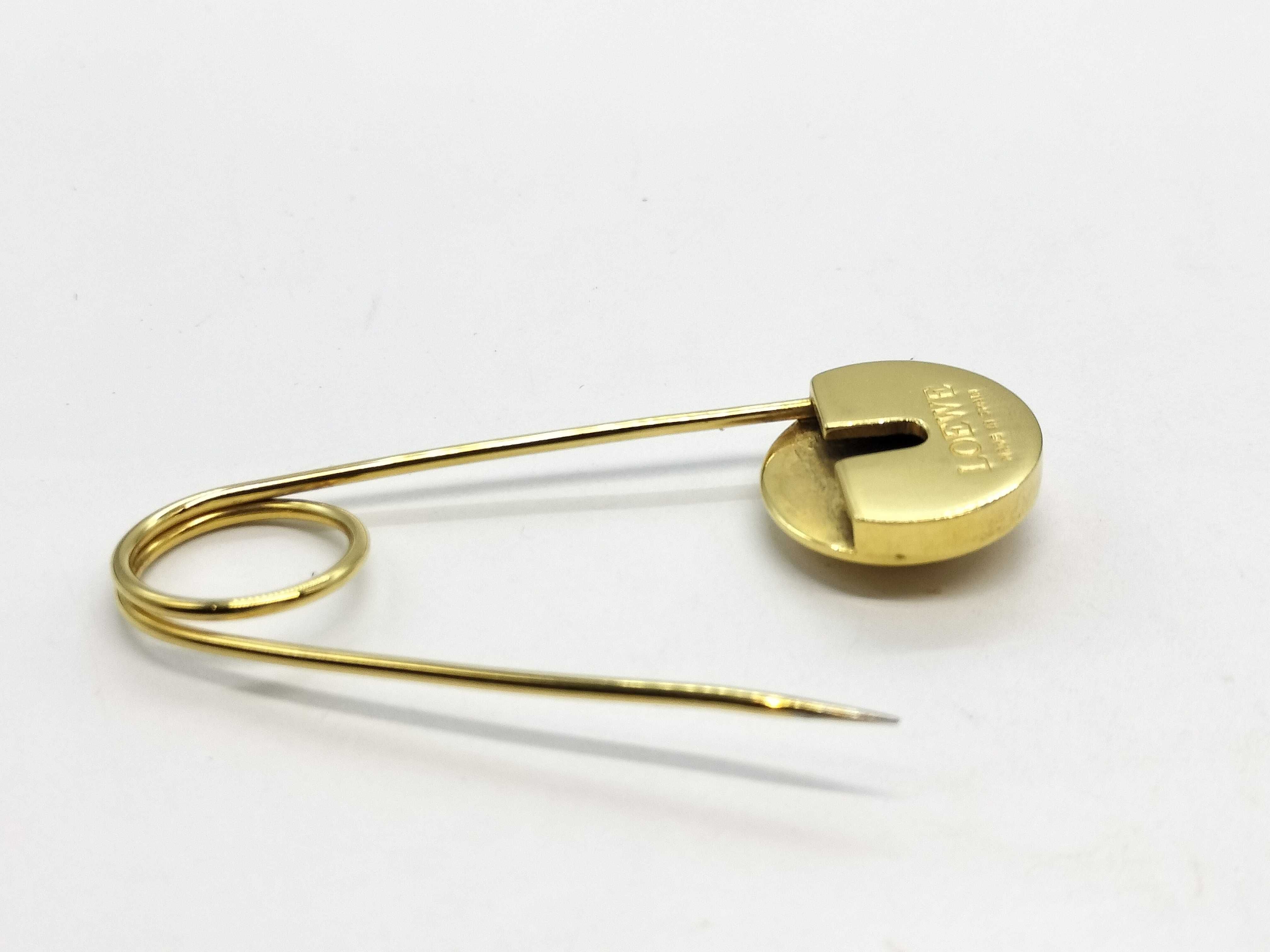 pin brooch/small pouch included *2 items Other accessories — view 7