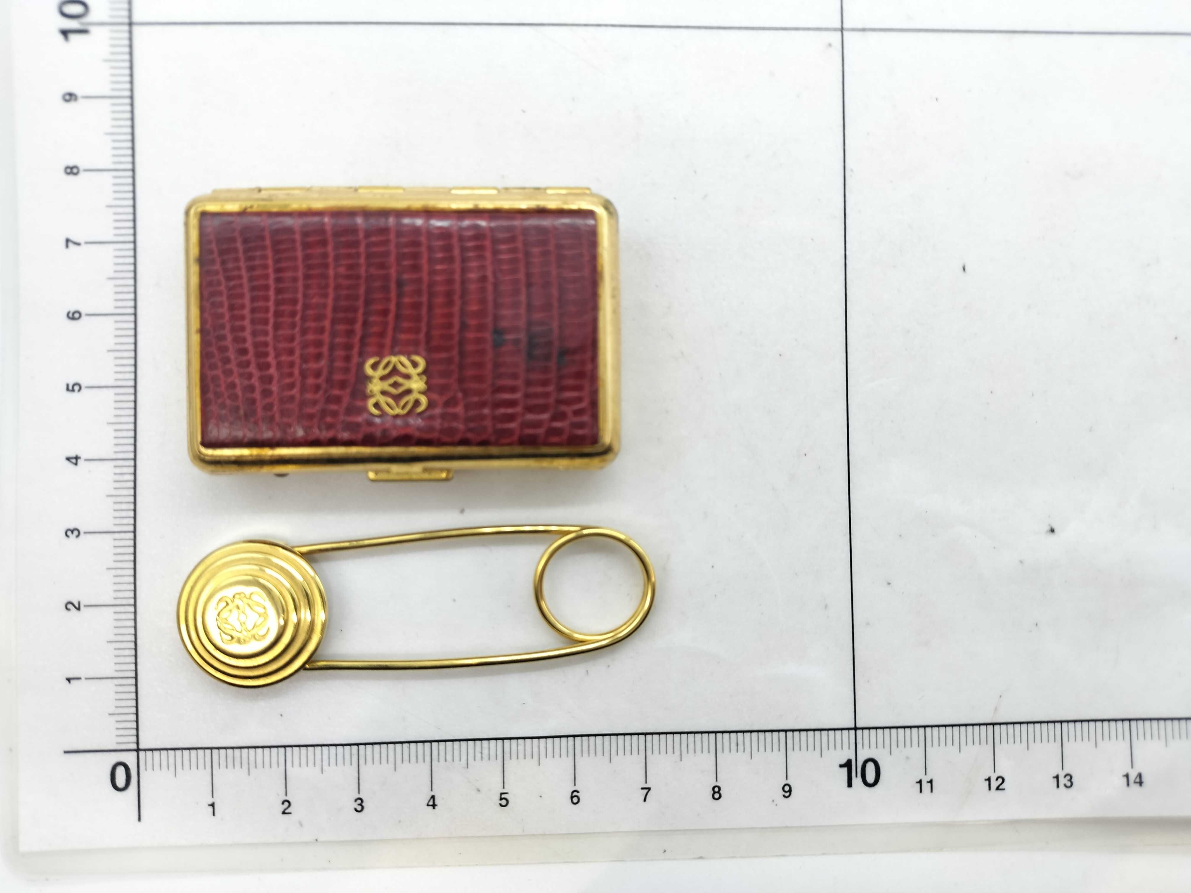 pin brooch/small pouch included *2 items Other accessories — view 9