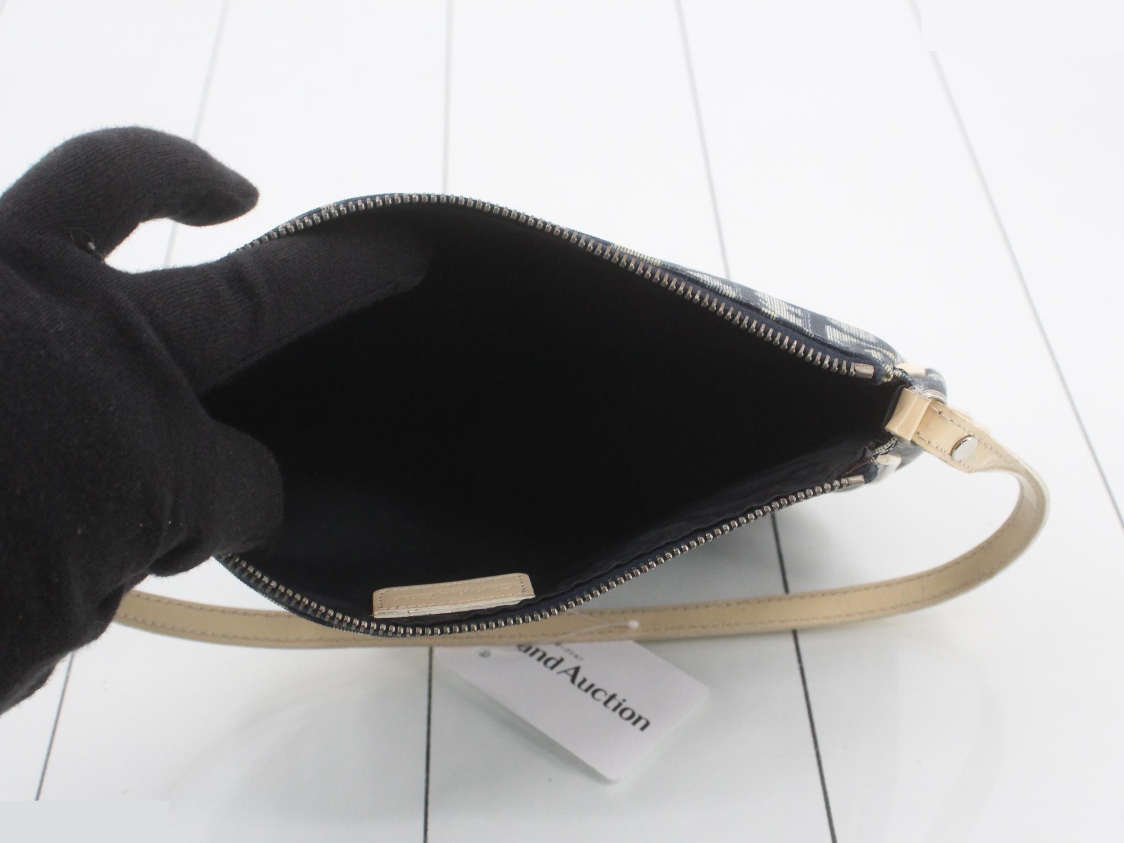 Trotter (bag) - handbag — view 4