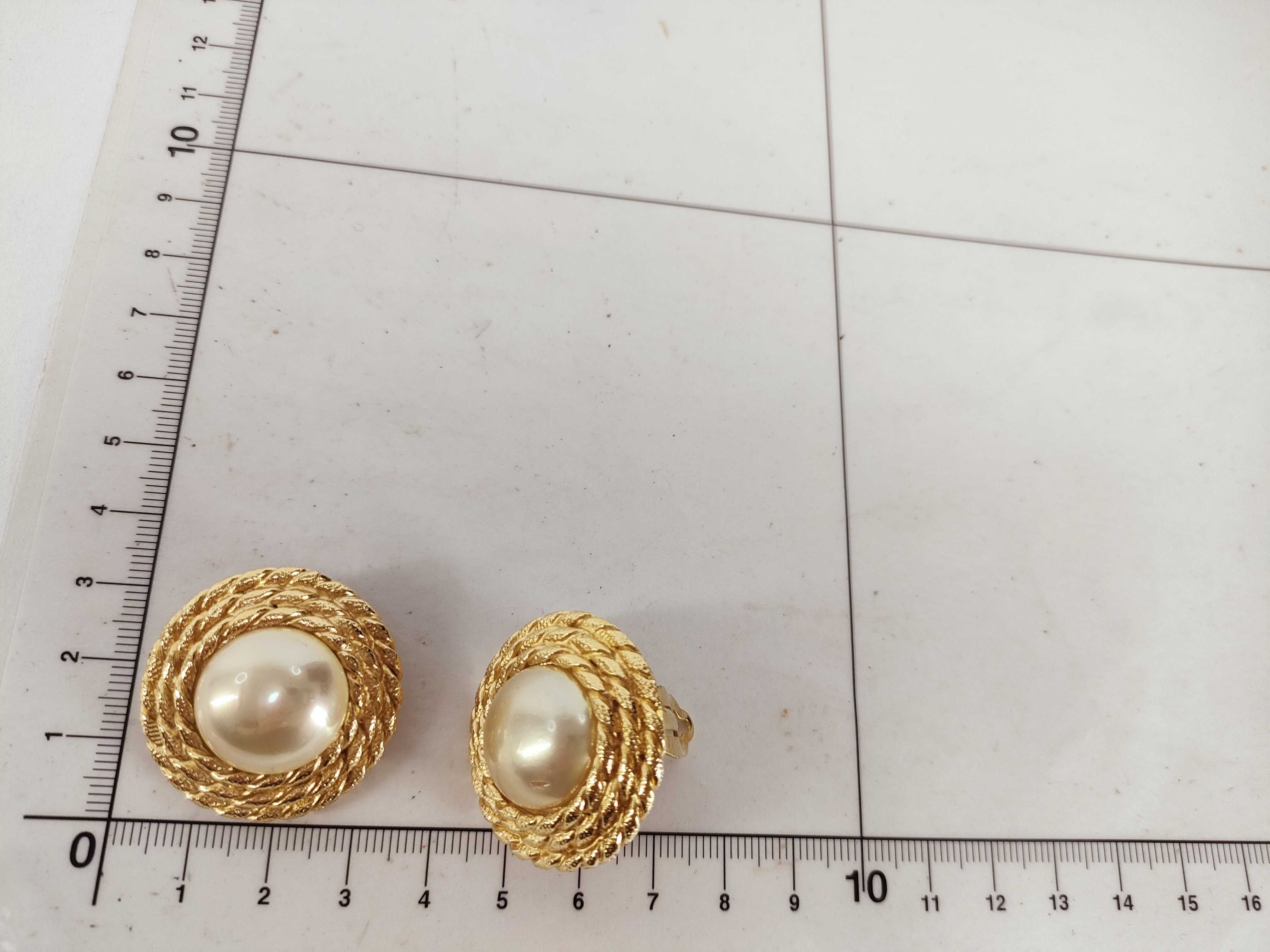 Earrings — view 10