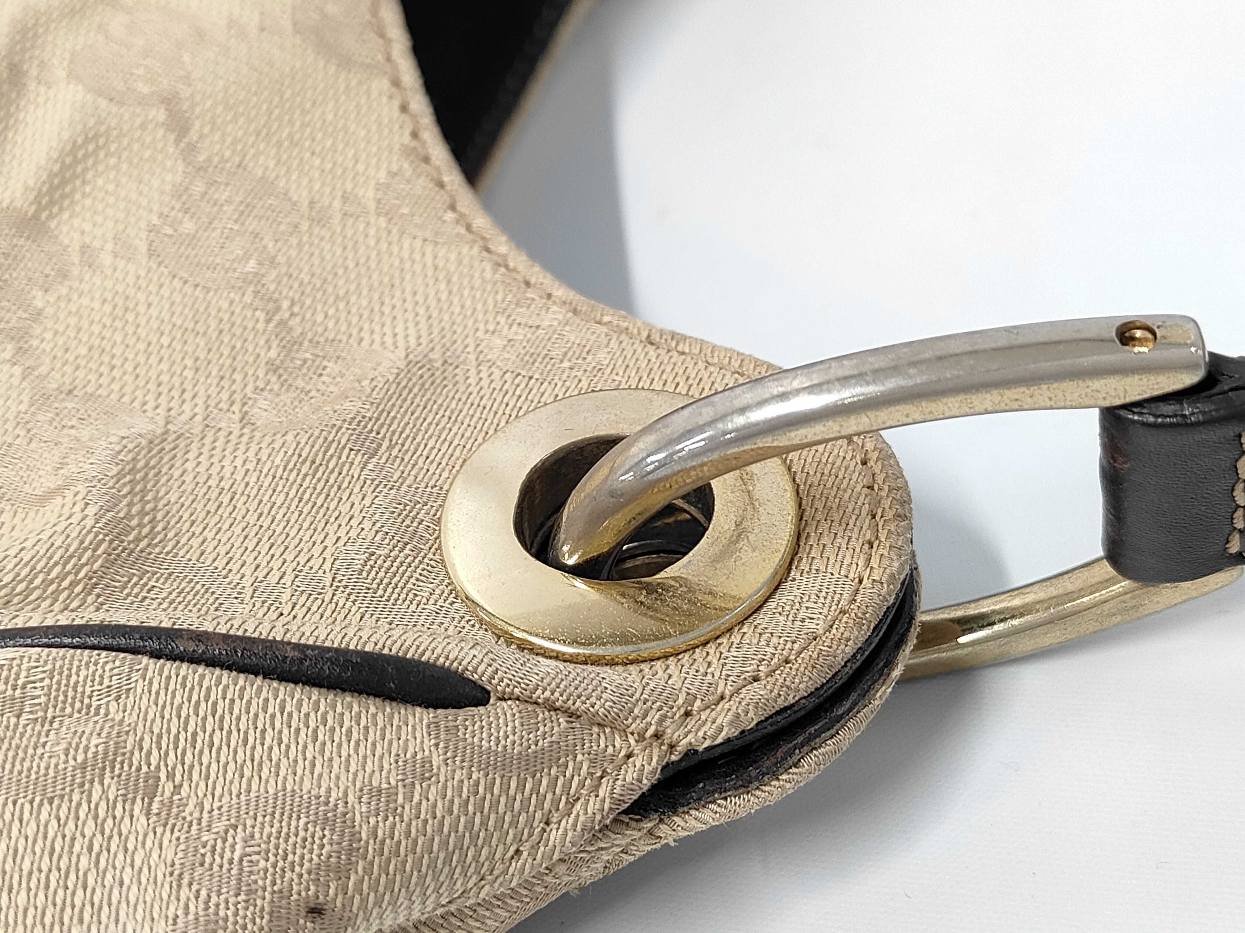 GG Canvas Shoulder Bag — view 6
