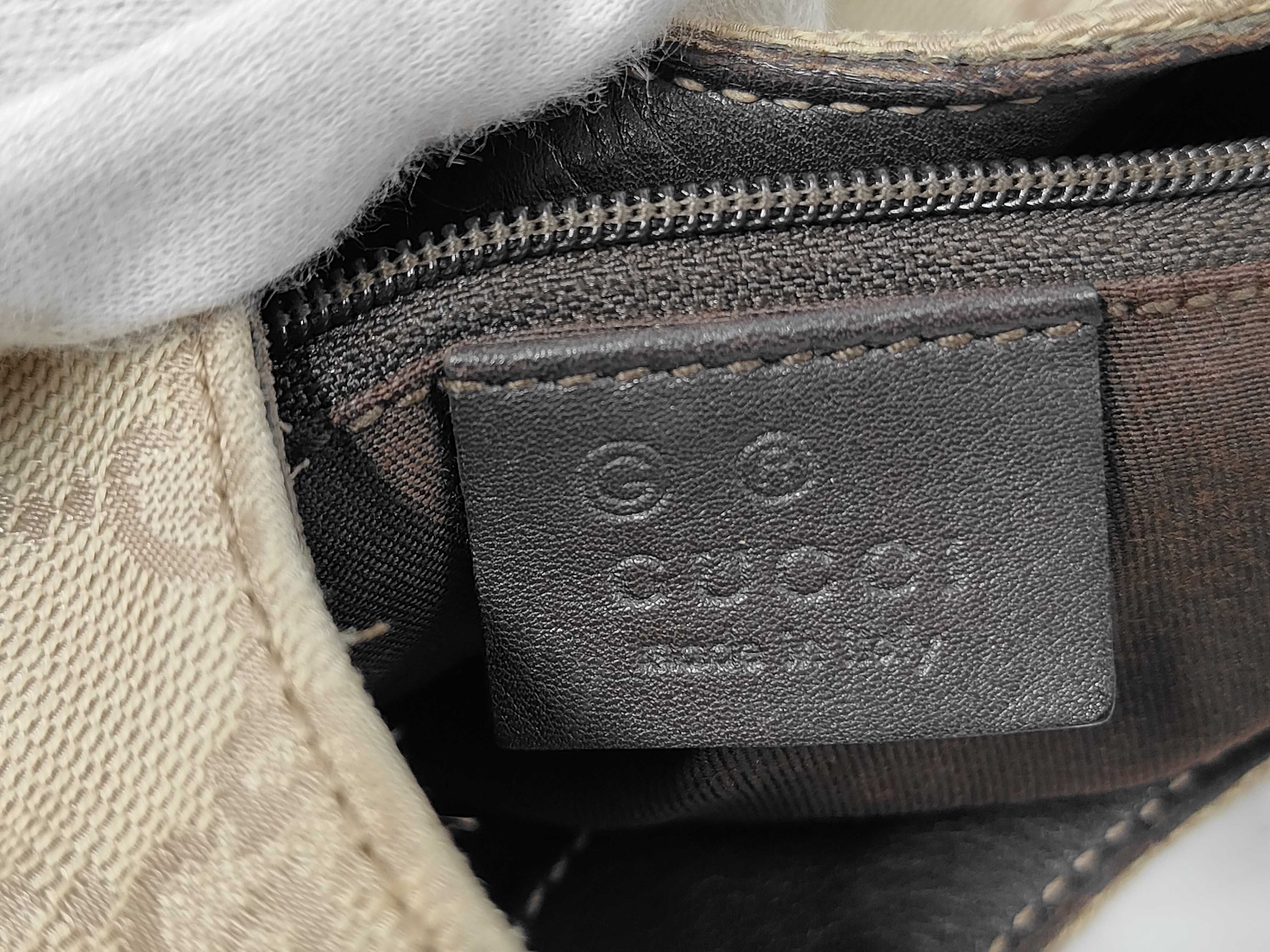 GG Canvas Shoulder Bag — view 9