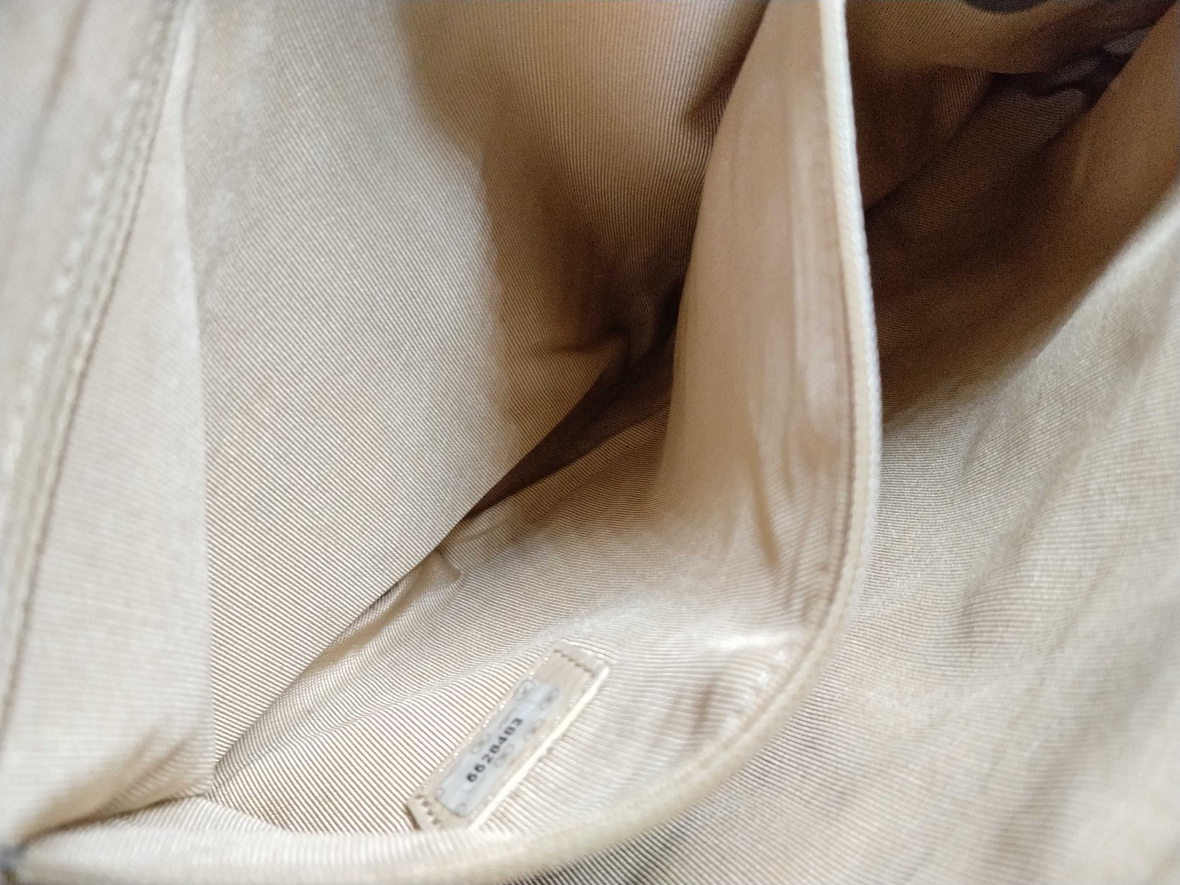 Calfskin Coco Mark Leather Handbag — view 13