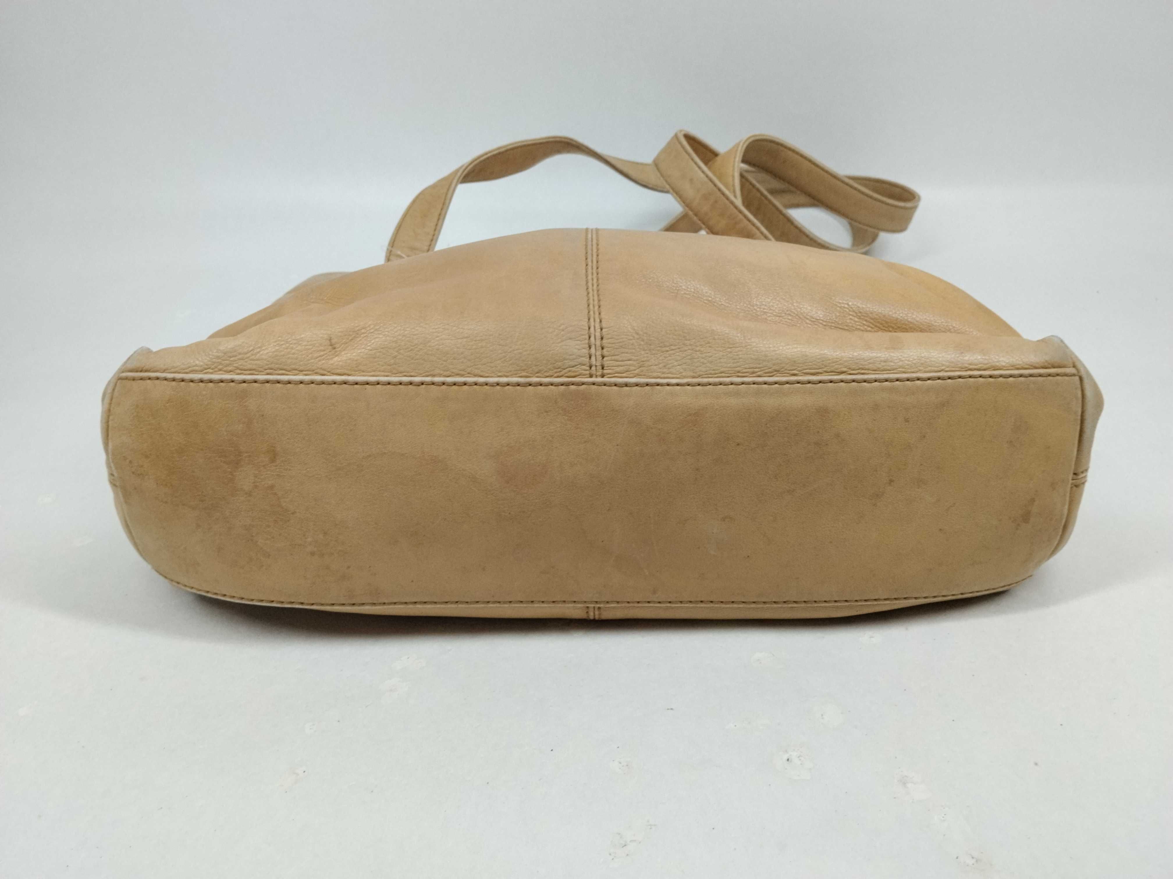 Calfskin Coco Mark Leather Handbag — view 7