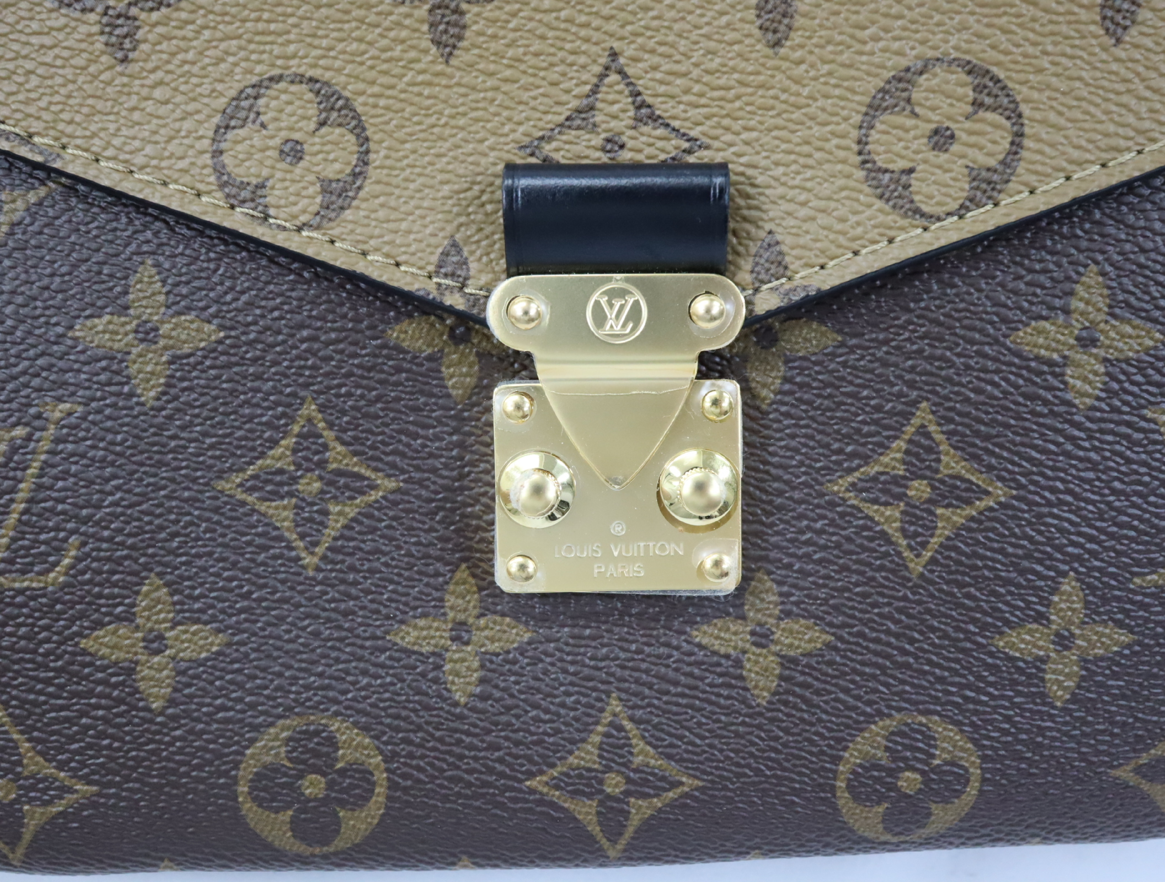Monogram Reverse Pochette Metis MM M44876 (RFID detected) Shoulder Bag — view 11