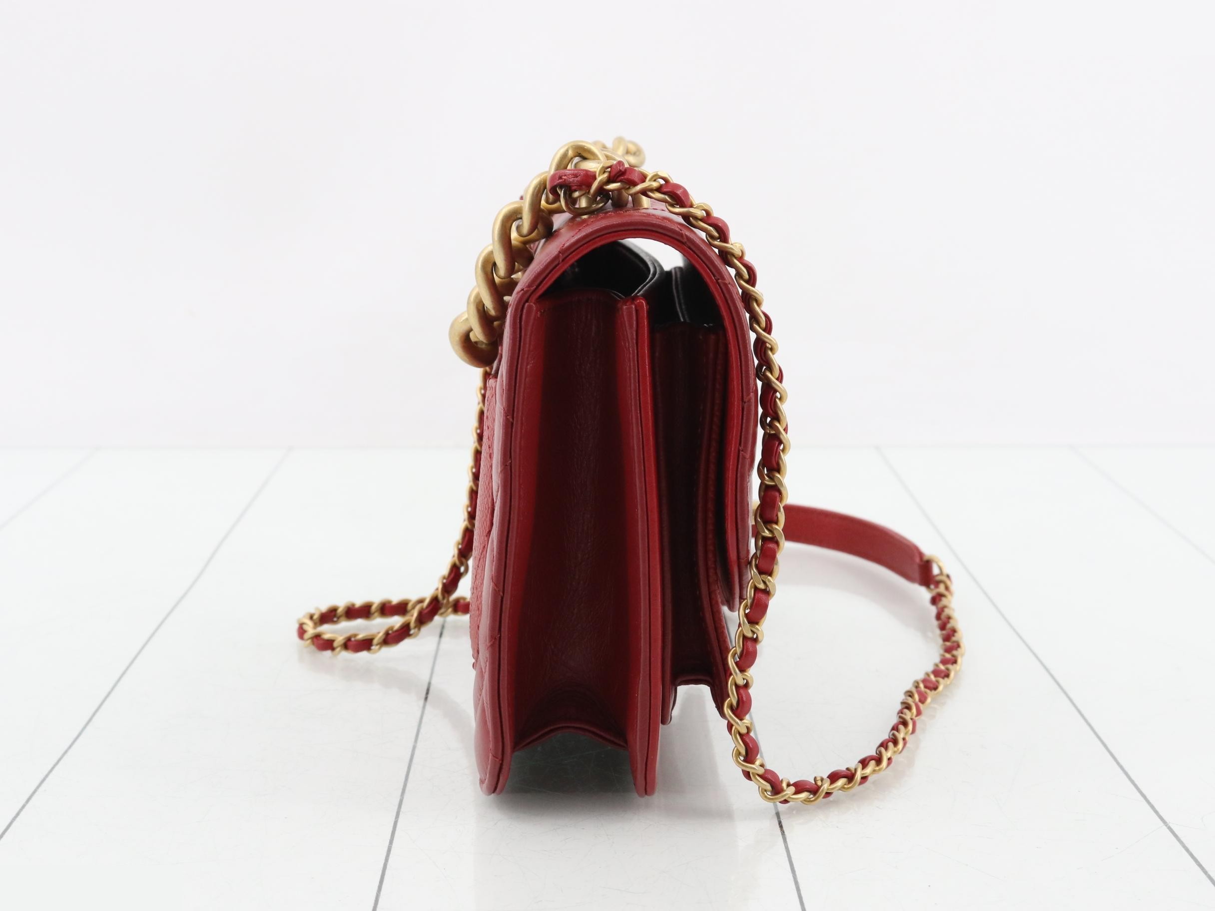 Leather/Caviar Skin Turn-Lock 2-Way Handbag — view 4