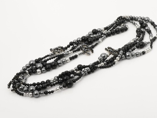 necklace — view 3