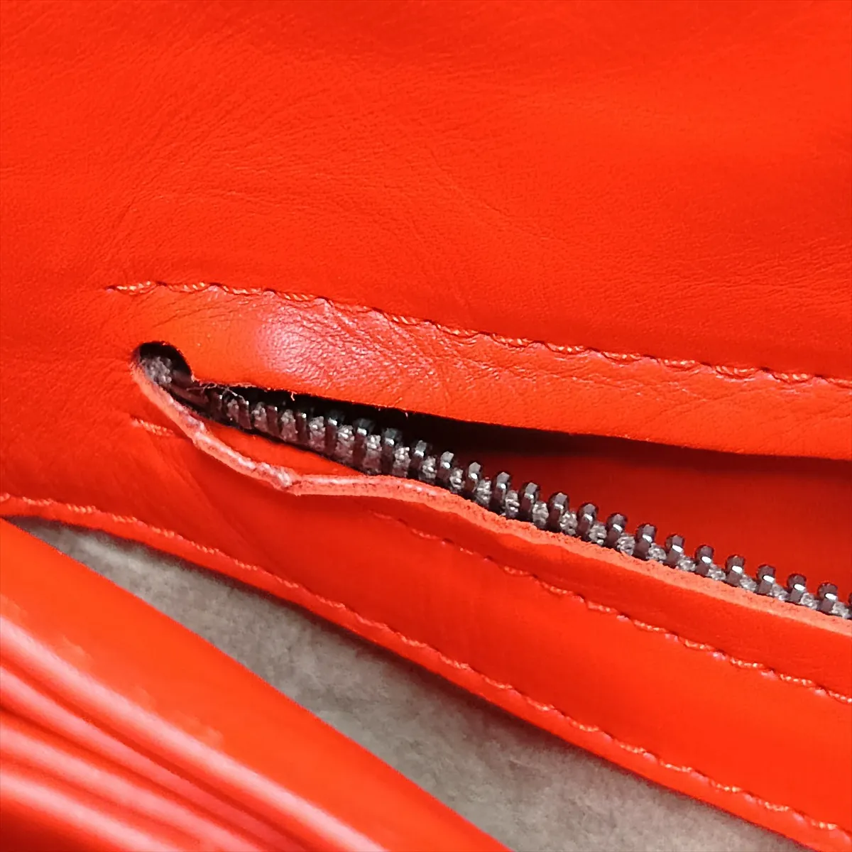 Roma Leather 2-Way Handbag, Red — view 14