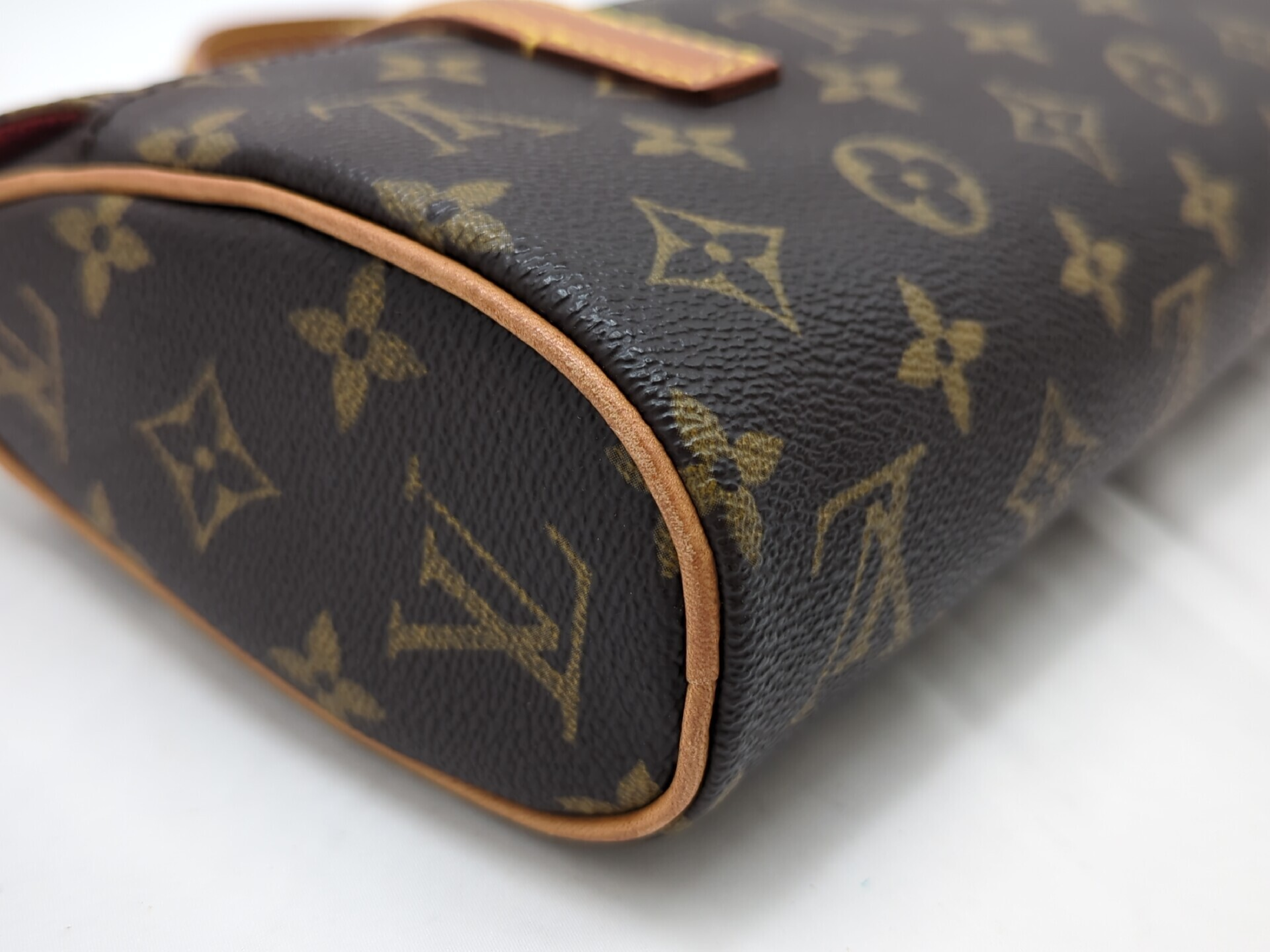 M51902 Monogram Sonatine Handbag — view 4