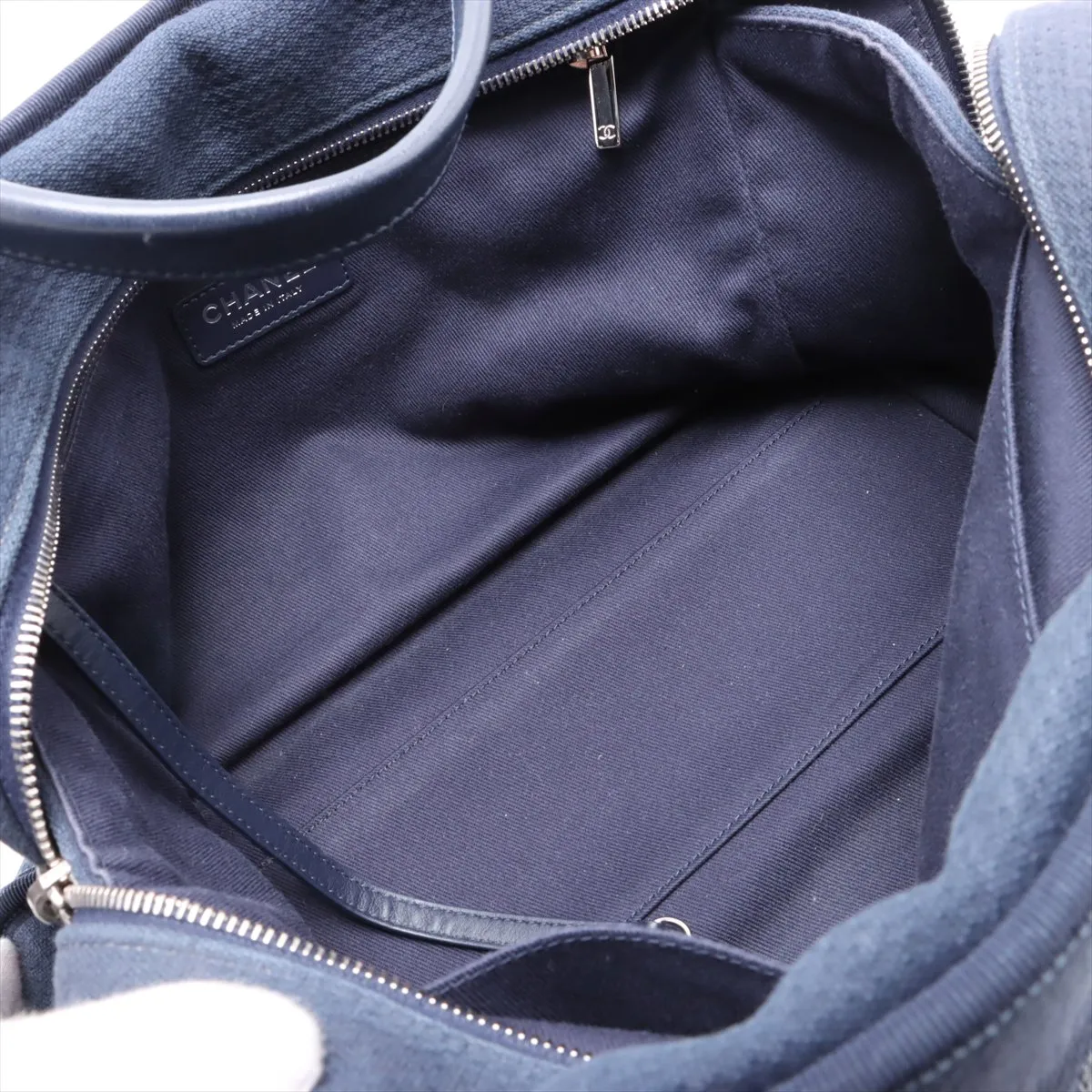 Deauville Canvas x Leather 2WAY Handbag Navy Silver Hardware CEHHA56A Random Plate — view 7