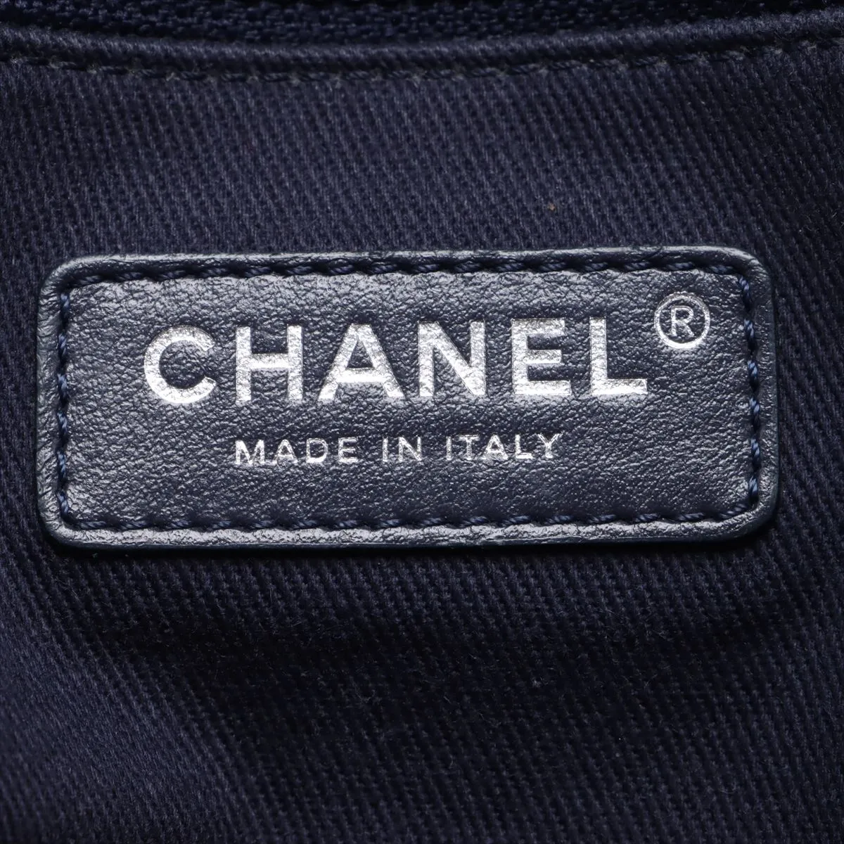 Deauville Canvas x Leather 2WAY Handbag Navy Silver Hardware CEHHA56A Random Plate — view 9