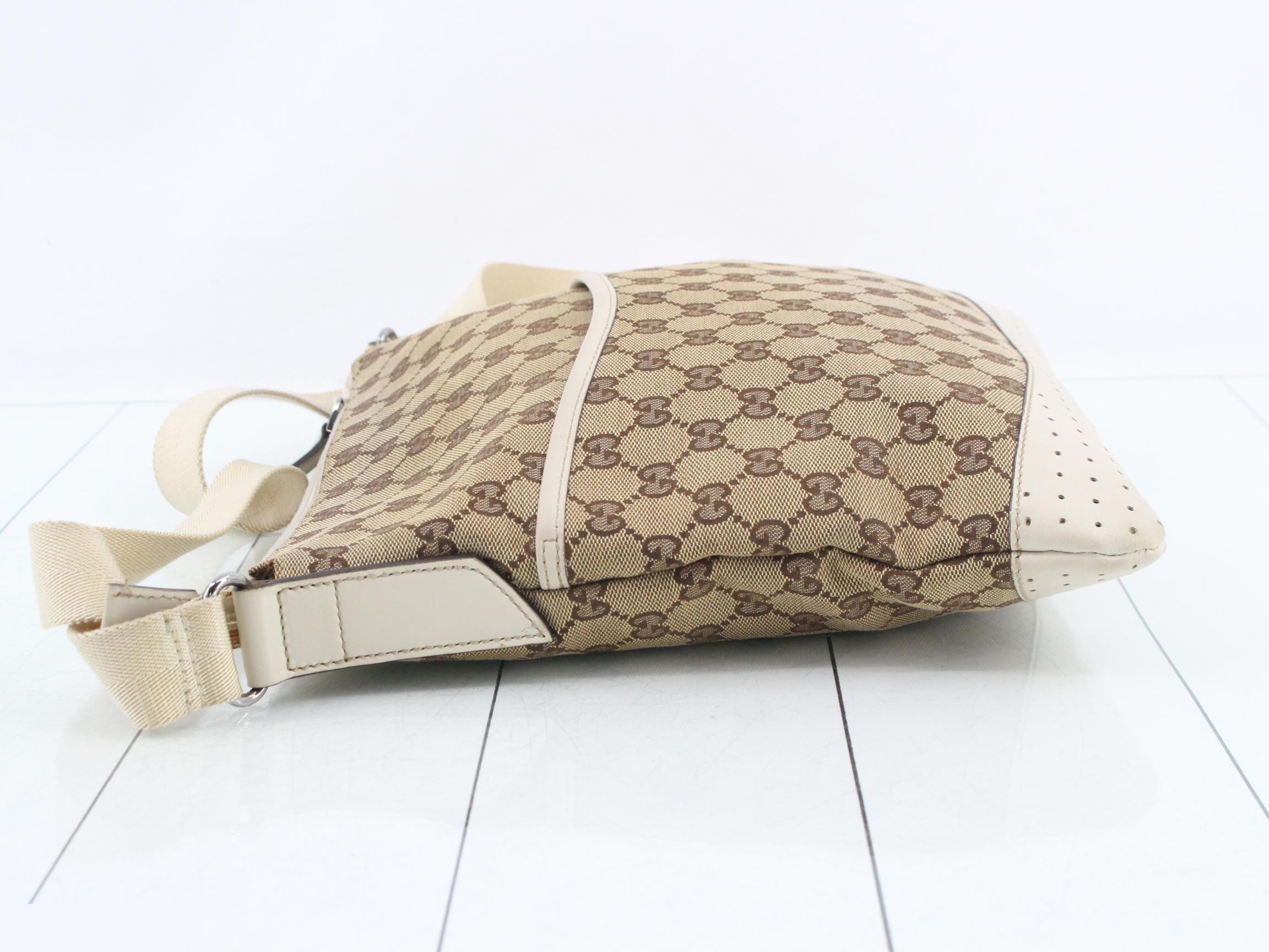 GG Canvas (Bag) - Shoulder Bag — view 4
