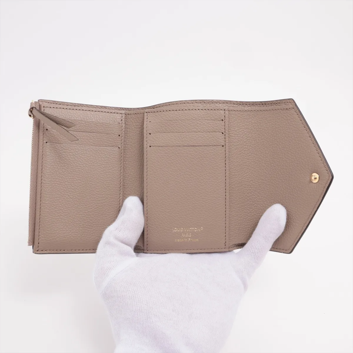 Bicolor Monogram Empreinte Portefeuille Victorine M81861 Tourtrell Crème Compact Wallet (RFID detected) — view 4