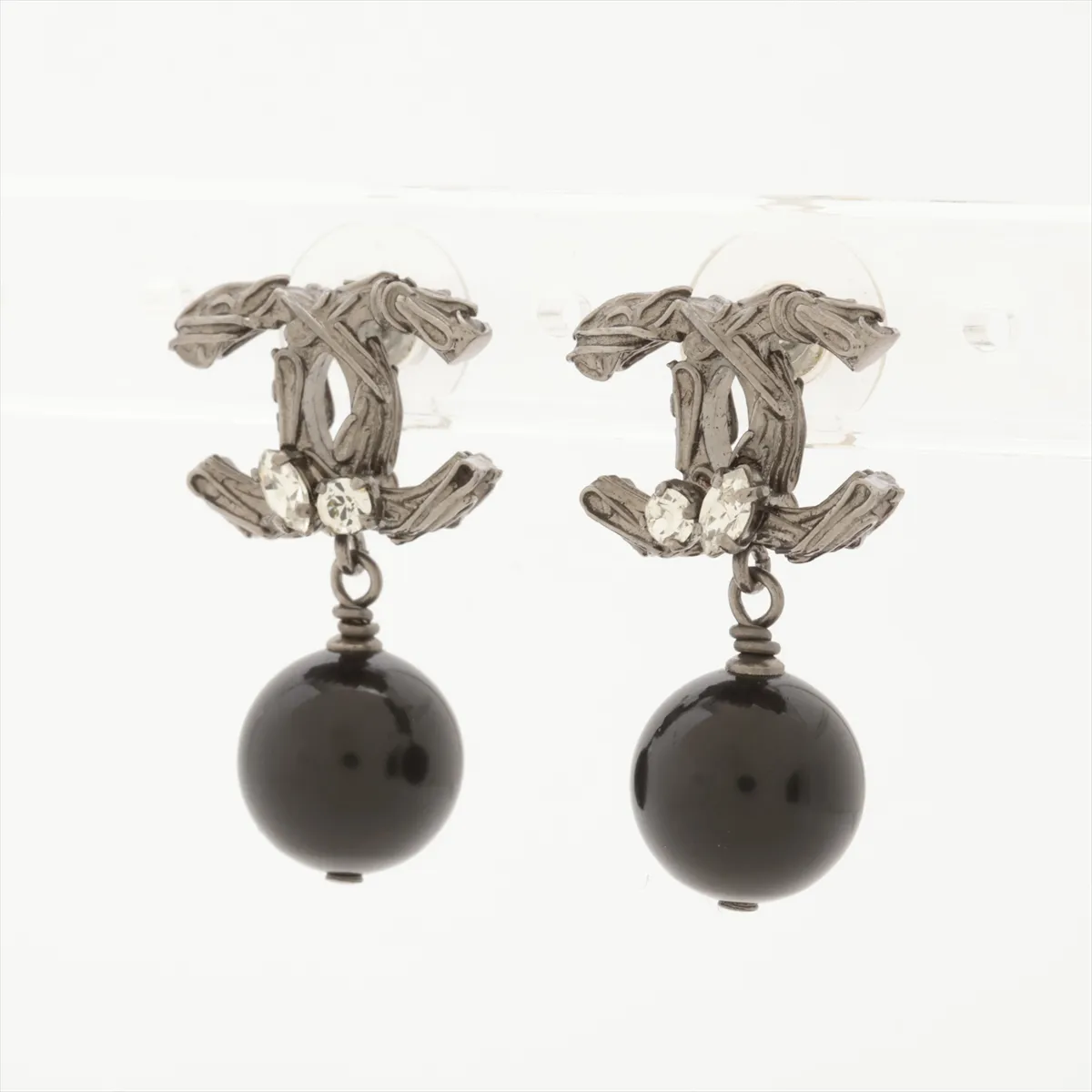 Coco Mark B12A Earrings (Pair) Metal x Rhinestone Silver — view 3