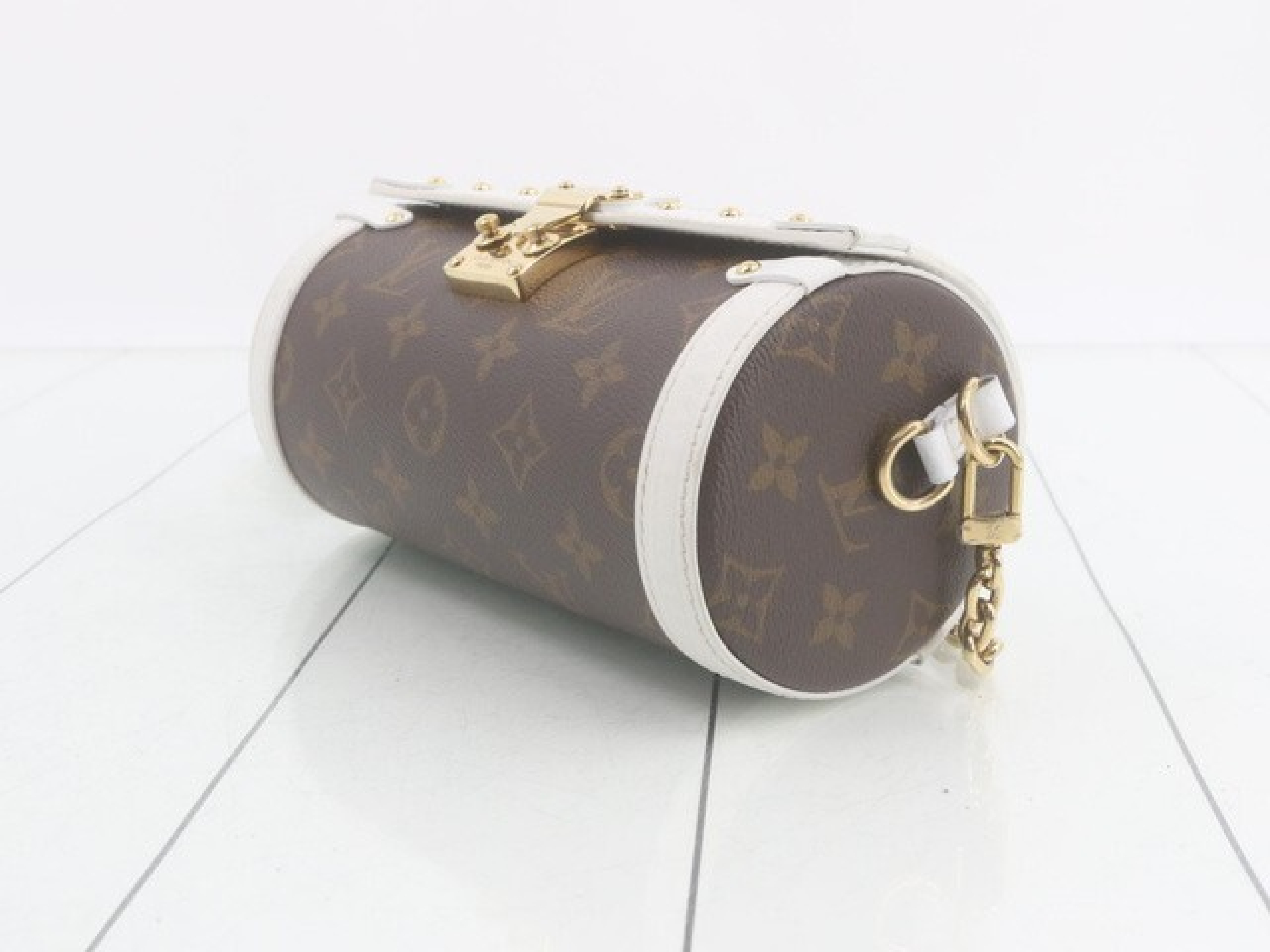 Monogram Papillon Trunk M81485 Shoulder Bag (IC chip detected) — view 4