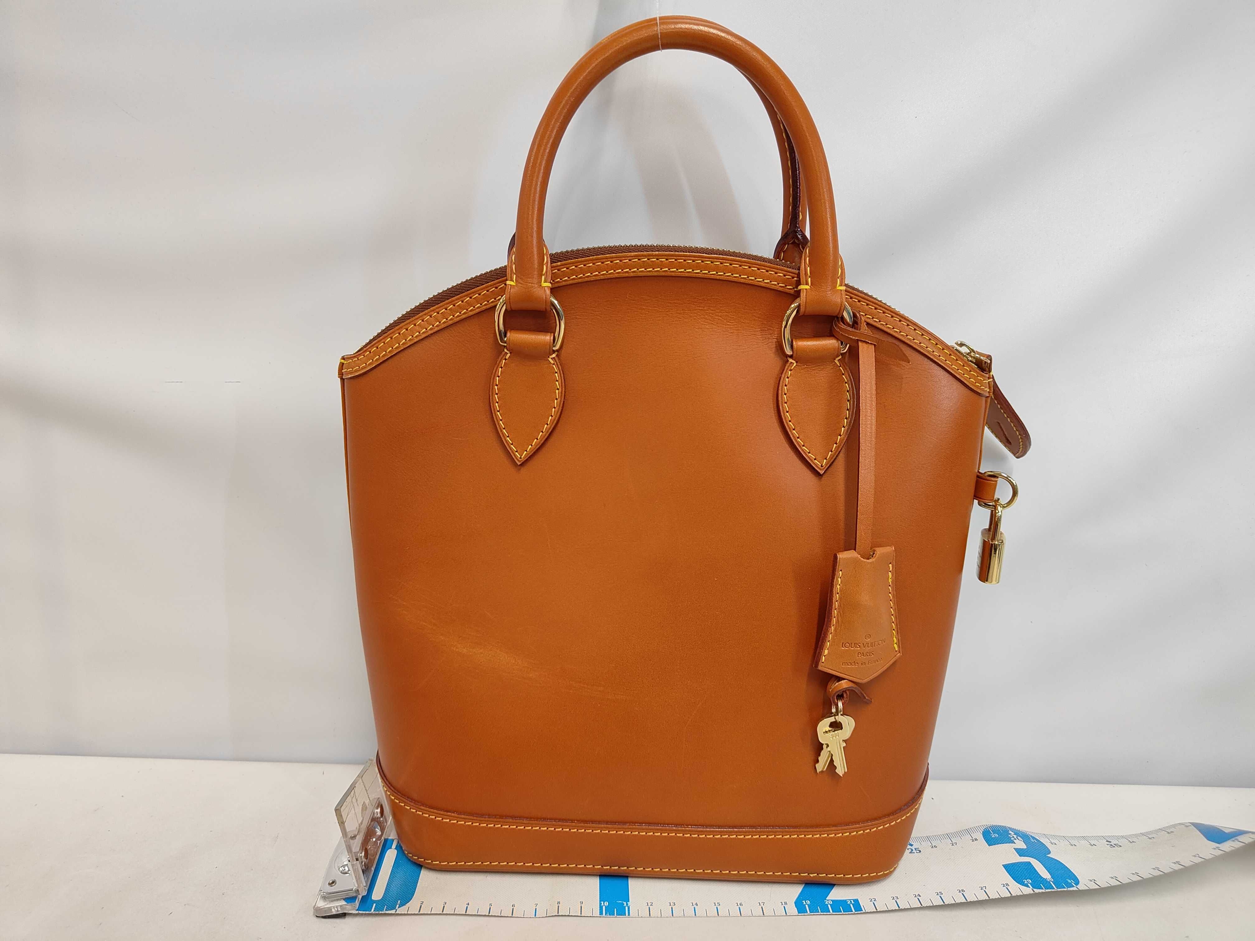 bag, Louis Vuitton Nomade Lockit, camel handbag. — view 2