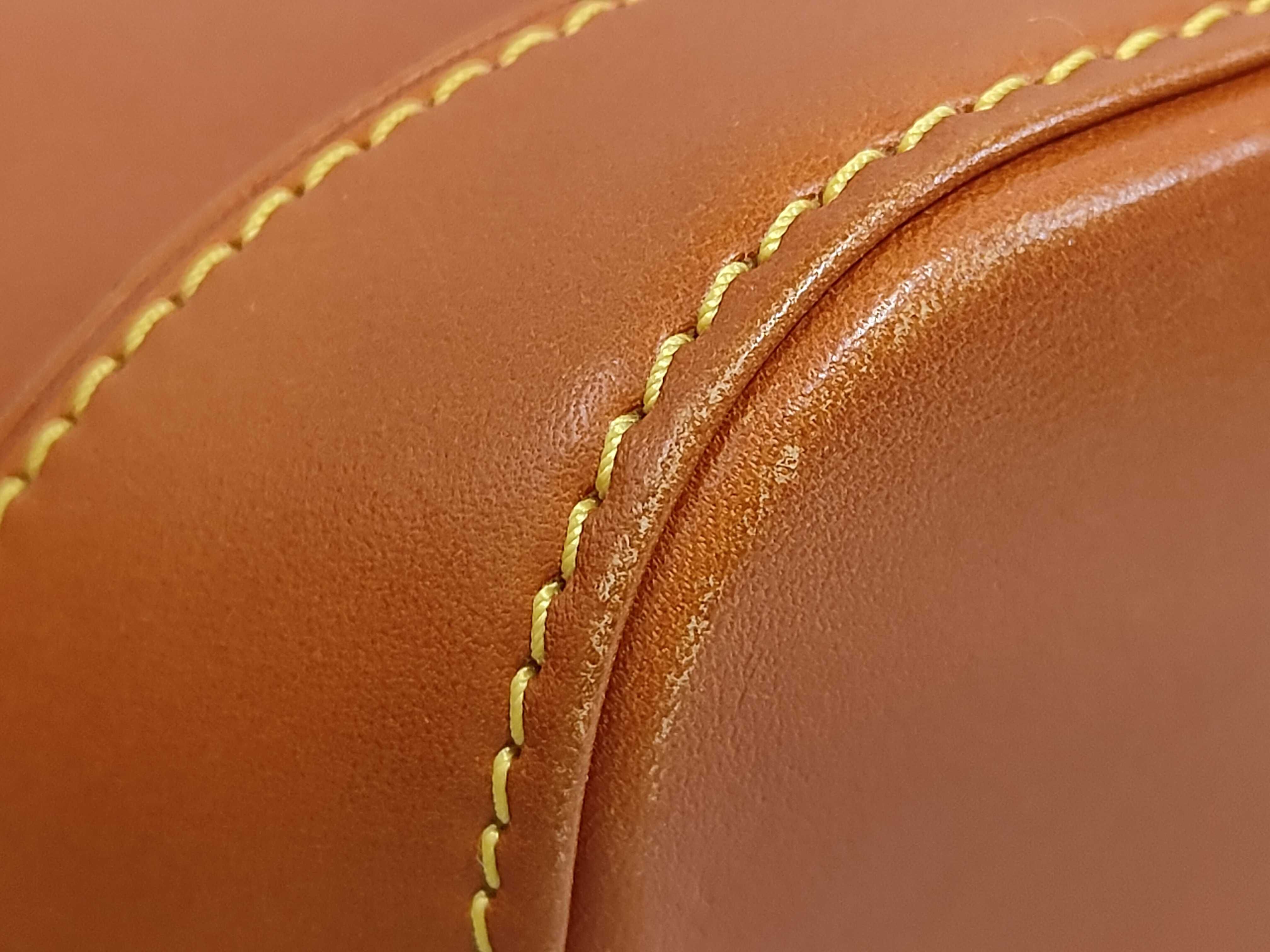 bag, Louis Vuitton Nomade Lockit, camel handbag. — view 3