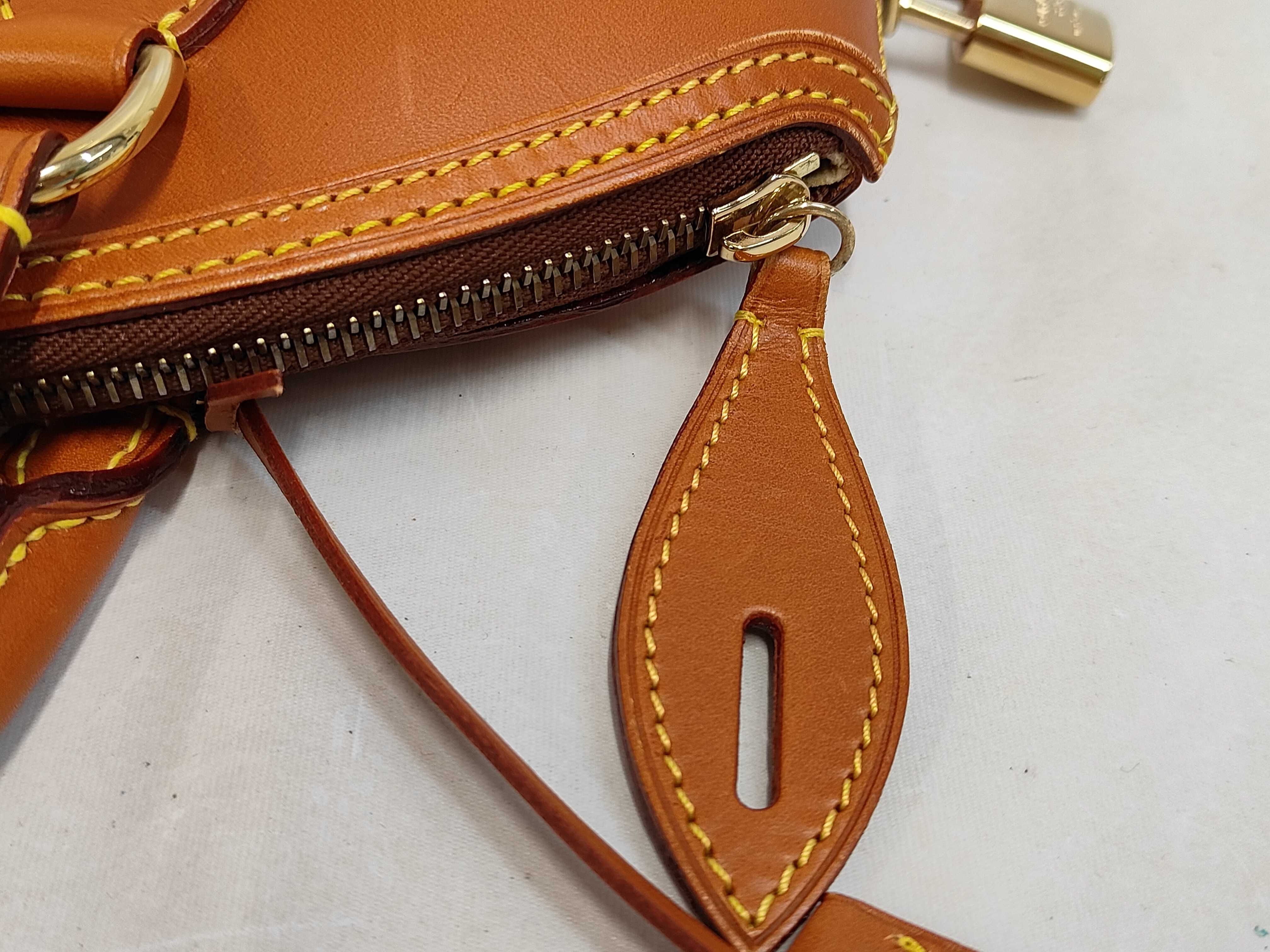 bag, Louis Vuitton Nomade Lockit, camel handbag. — view 7