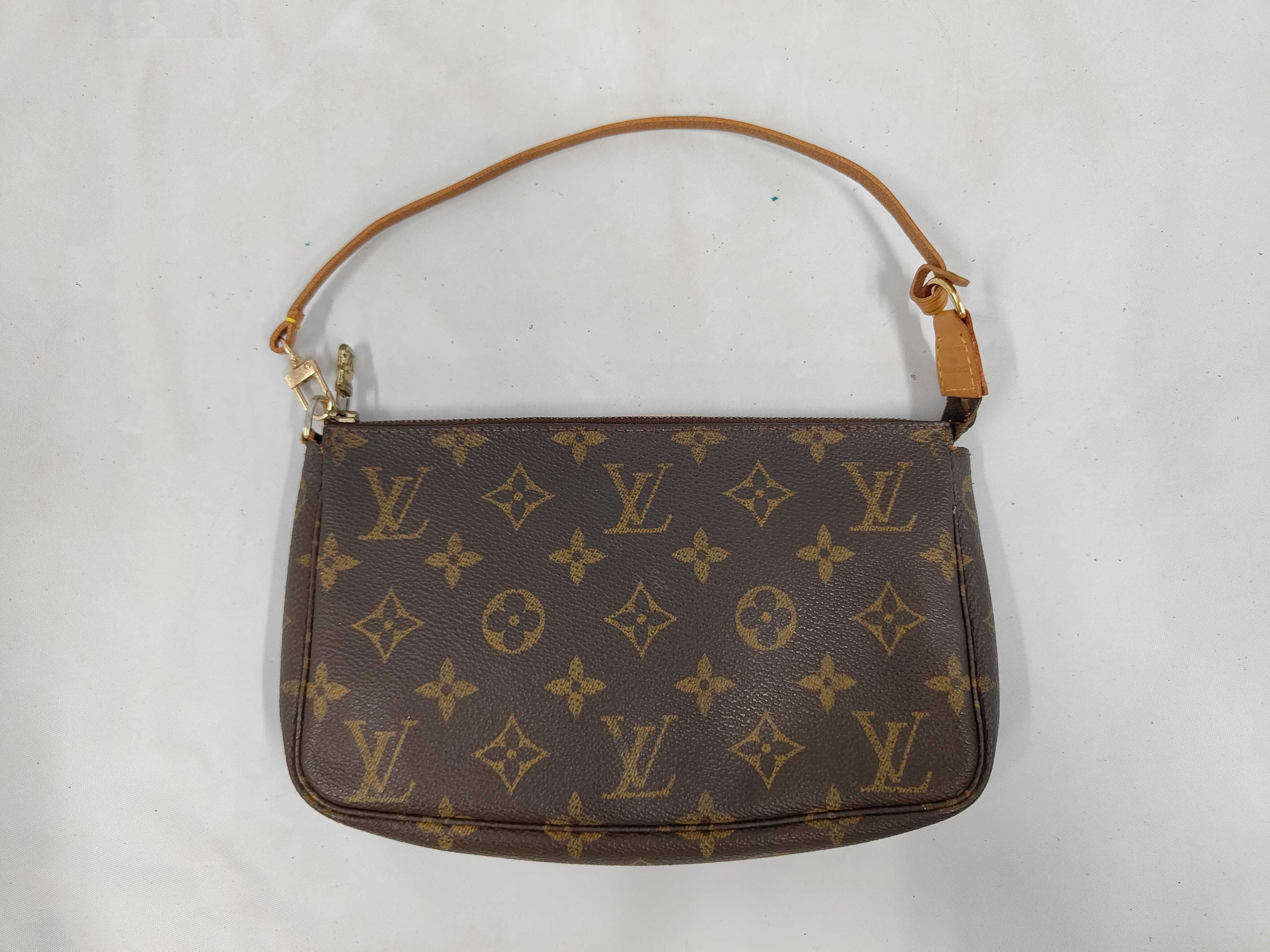 Monogram Accessoires AR1919 Handbag