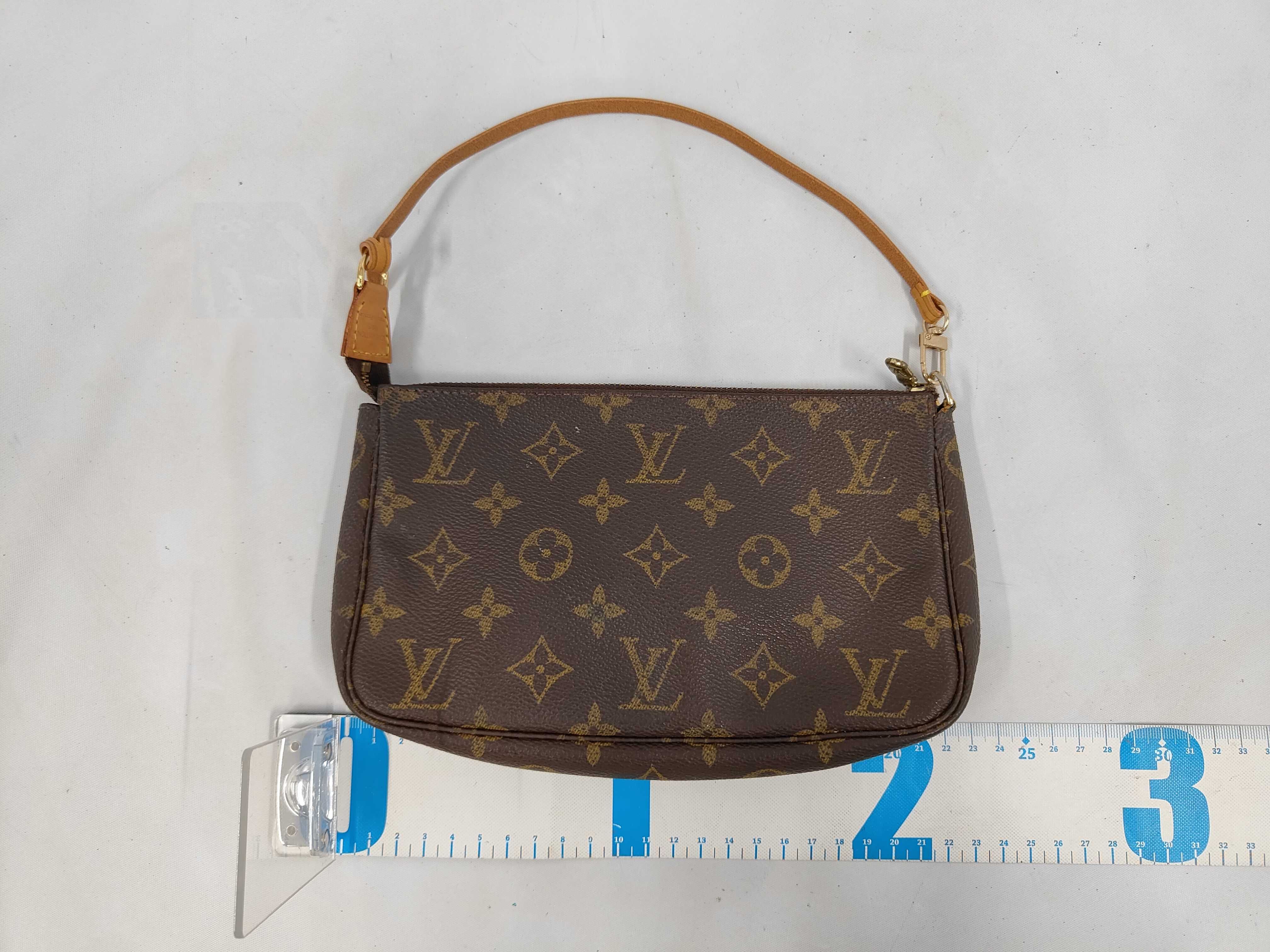 Monogram Accessoires AR1919 Handbag — view 2