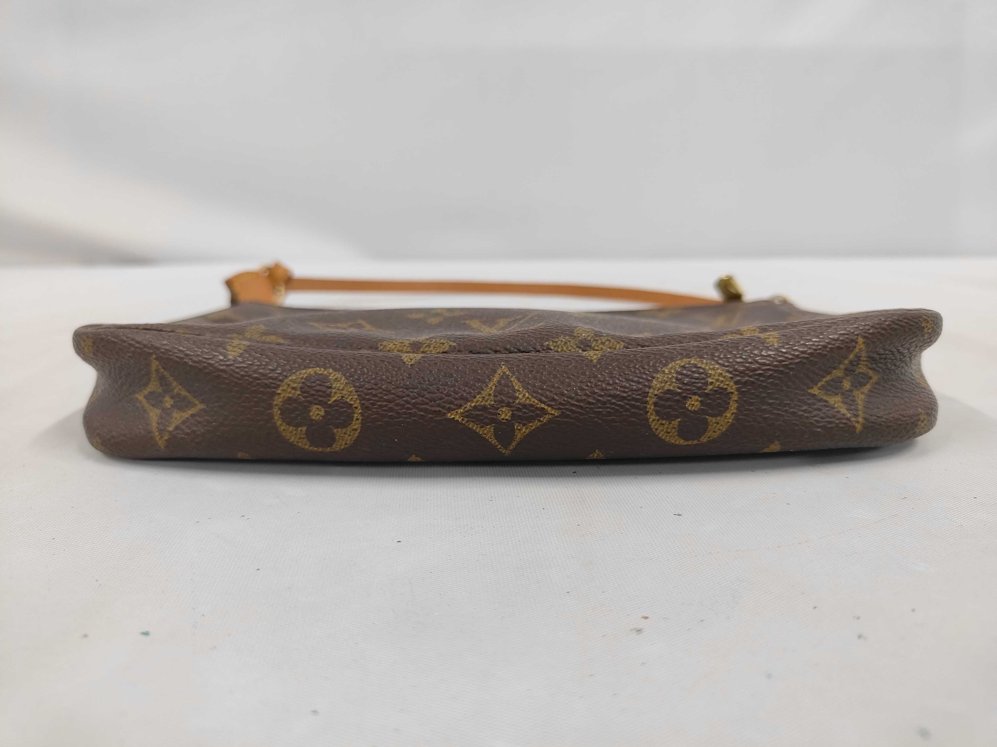Monogram Accessoires AR1919 Handbag — view 3