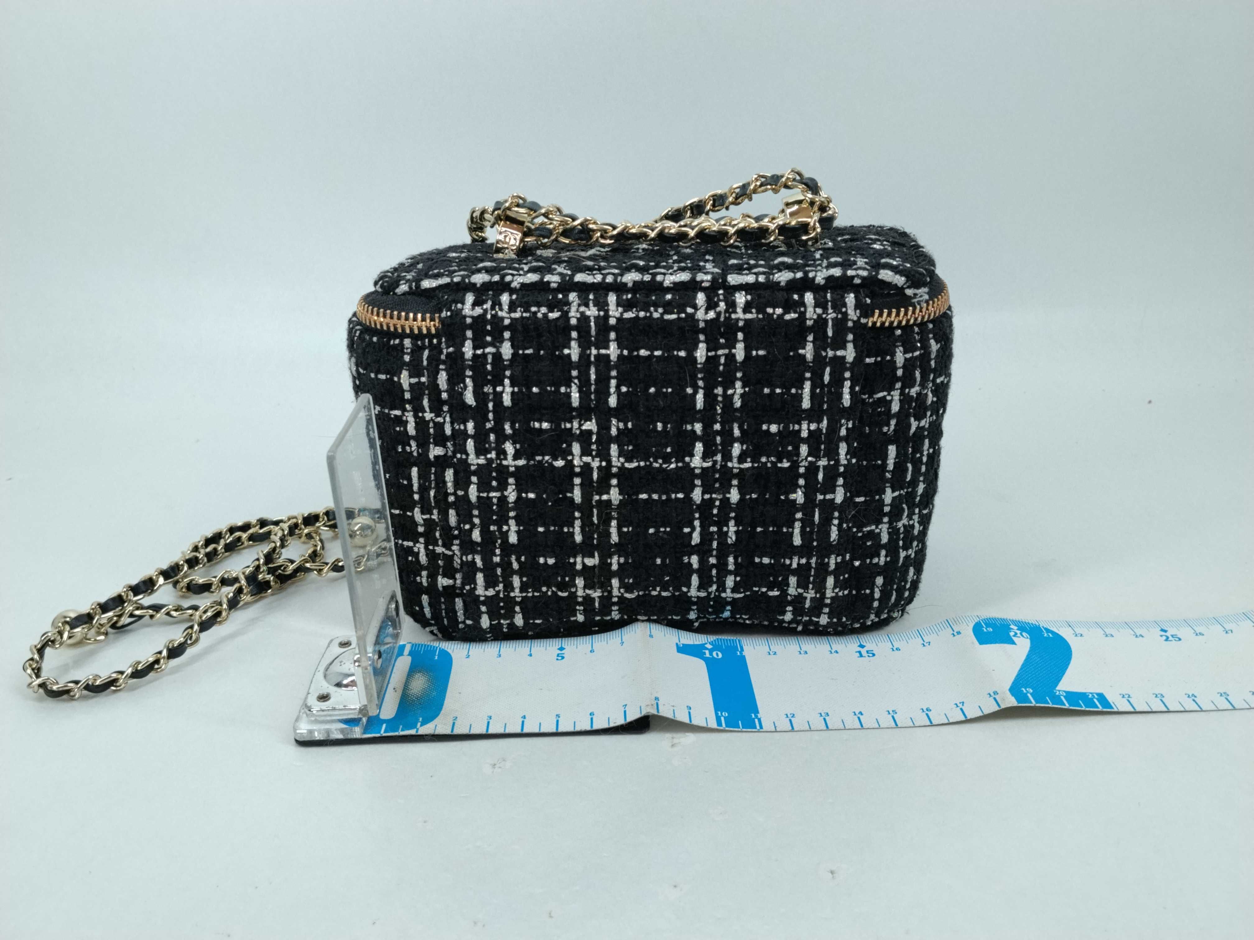 Chain Vanity - Vanity Bag — view 2