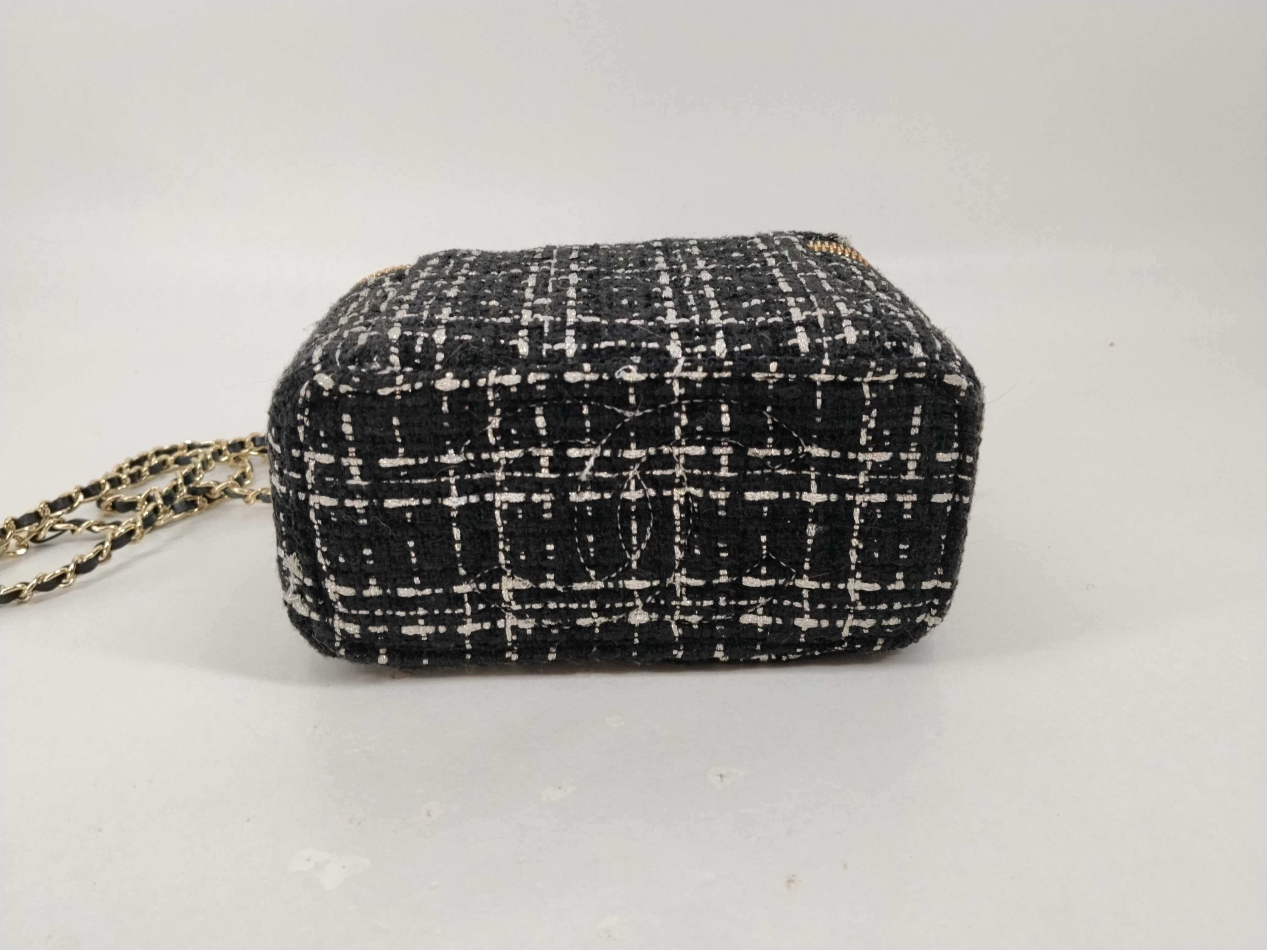 Chain Vanity - Vanity Bag — view 3