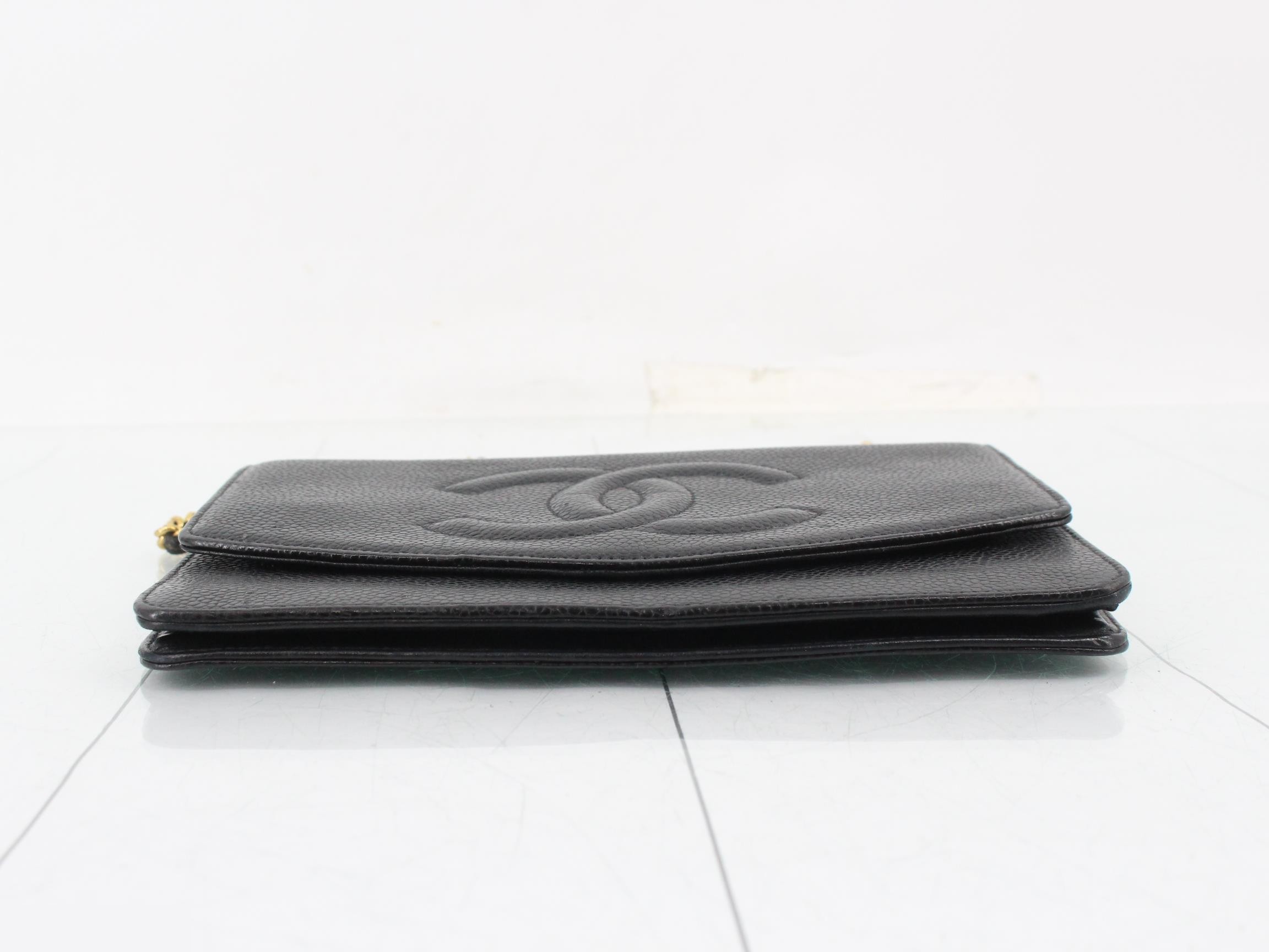 Caviar leather chain wallet, black, gold hardware. — view 3