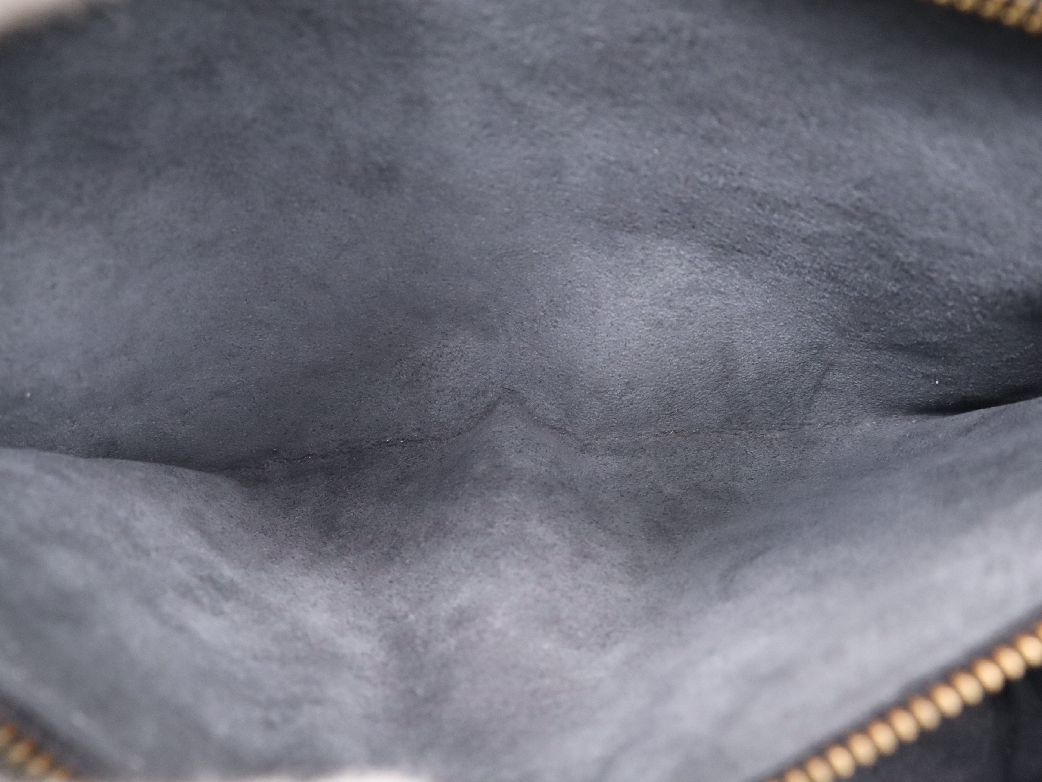 M52262 Epi Saint Jacques Shopping Noir Shoulder Bag — view 12