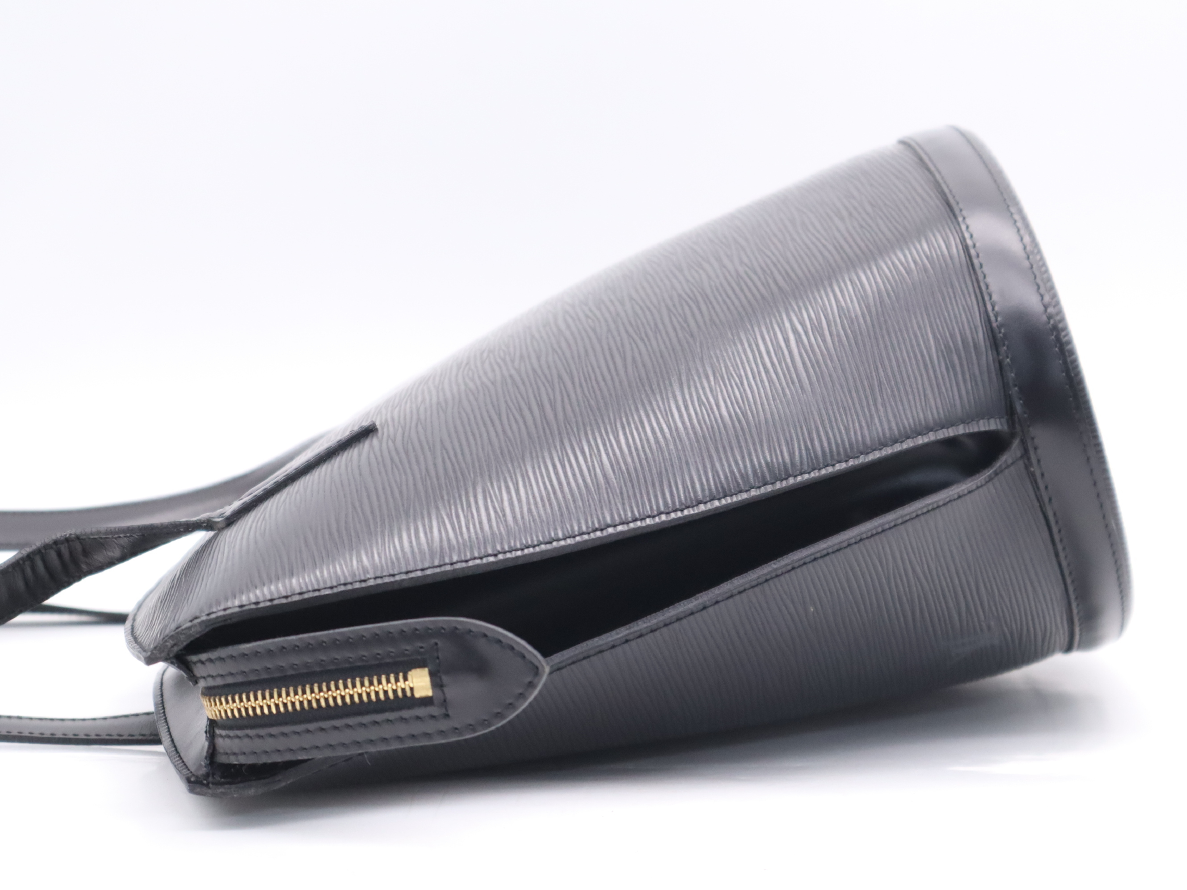 M52262 Epi Saint Jacques Shopping Noir Shoulder Bag — view 3